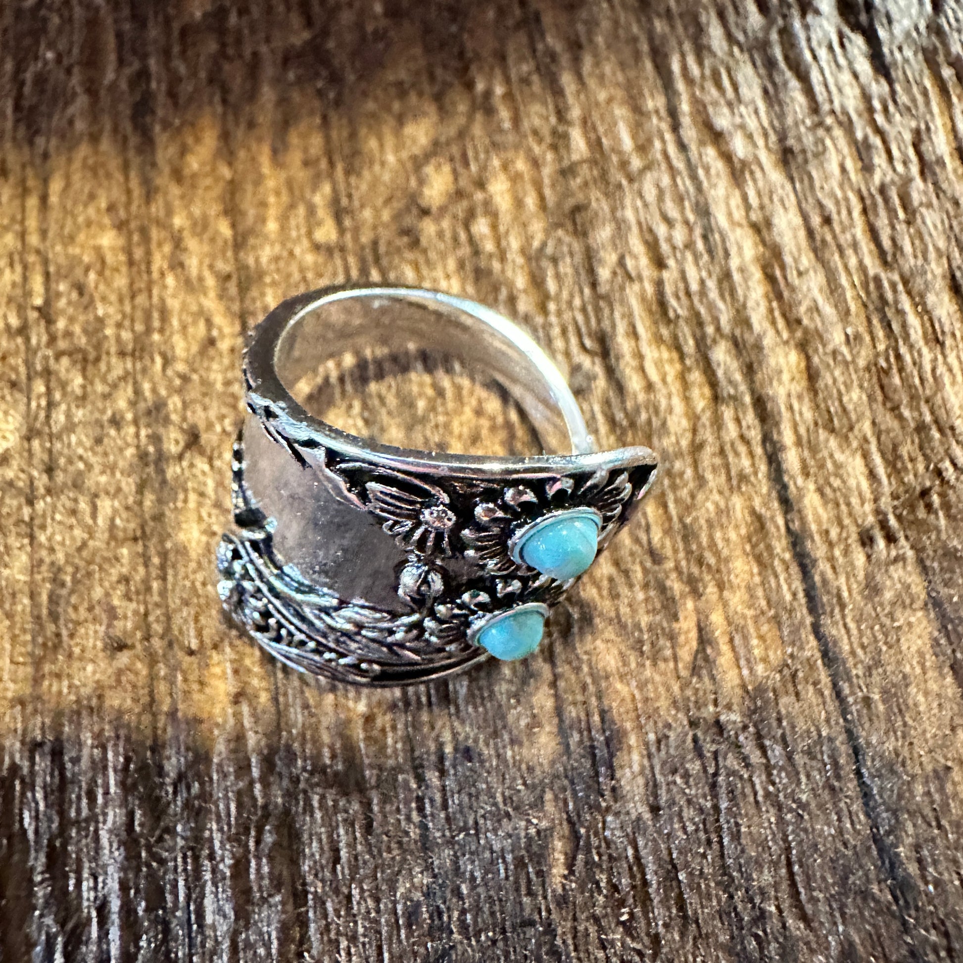 Vintage Turquoise Adjustable Spoon Ring with Bohemian Native American Flair, Gift-Ready - Silver Elegant