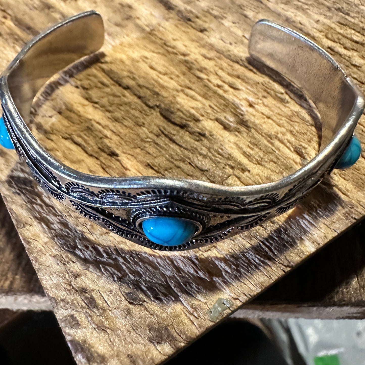 Boho Vintage Southwestern Cowgirl Concho Cuff Bracelet, Turquoise Stone, Gift Box - Silver Elegant