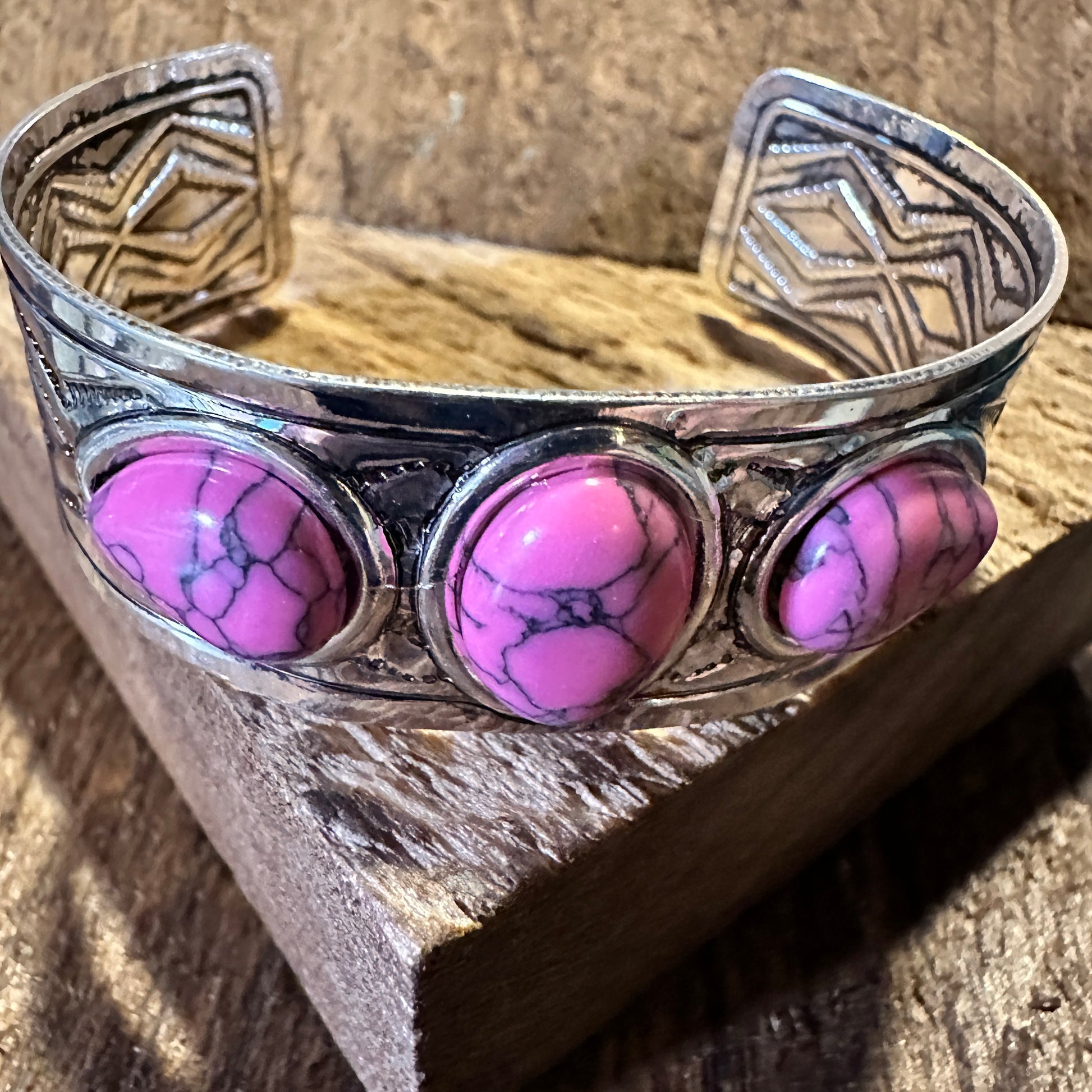 Southwestern Bohemian Vintage Cowgirl Cuff Bracelet with Pink Gemstone, Gift Box Included - Silver Elegant