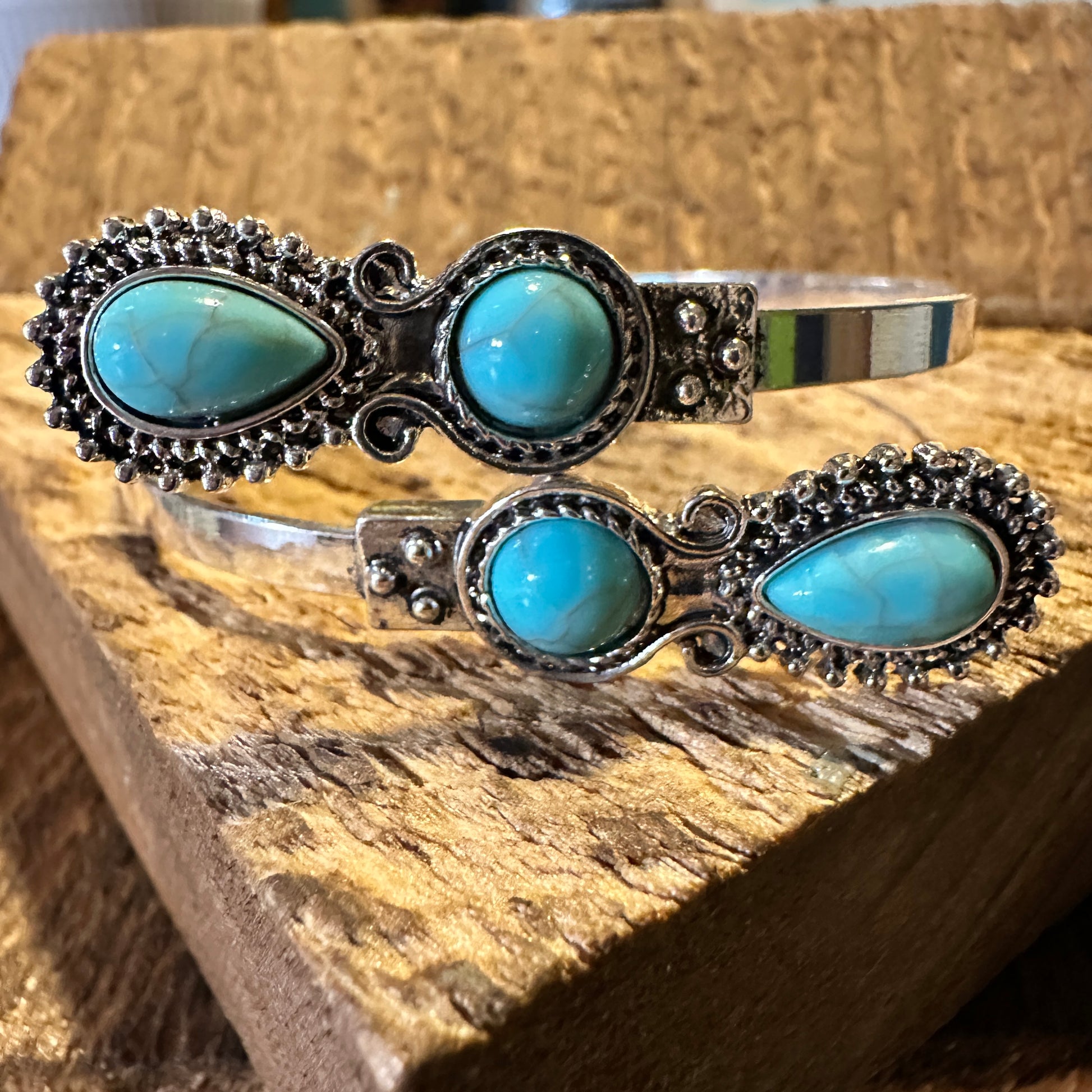 Boho Vintage Southwestern Cowgirl Cuff Bracelet, Turquoise Stone, Gift Box - Silver Elegant