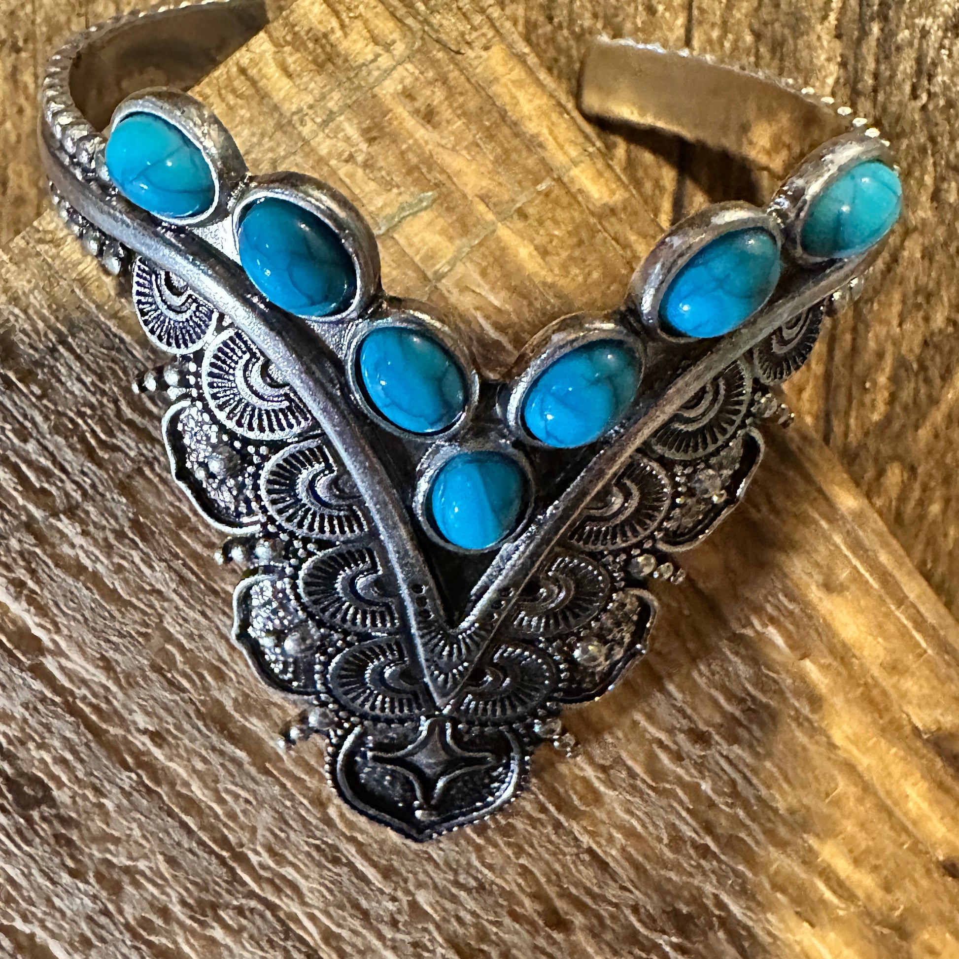 Boho Vintage Southwestern Cowgirl V Lace Cuff Bracelet, Turquoise Stone, Gift Box - Silver Elegant