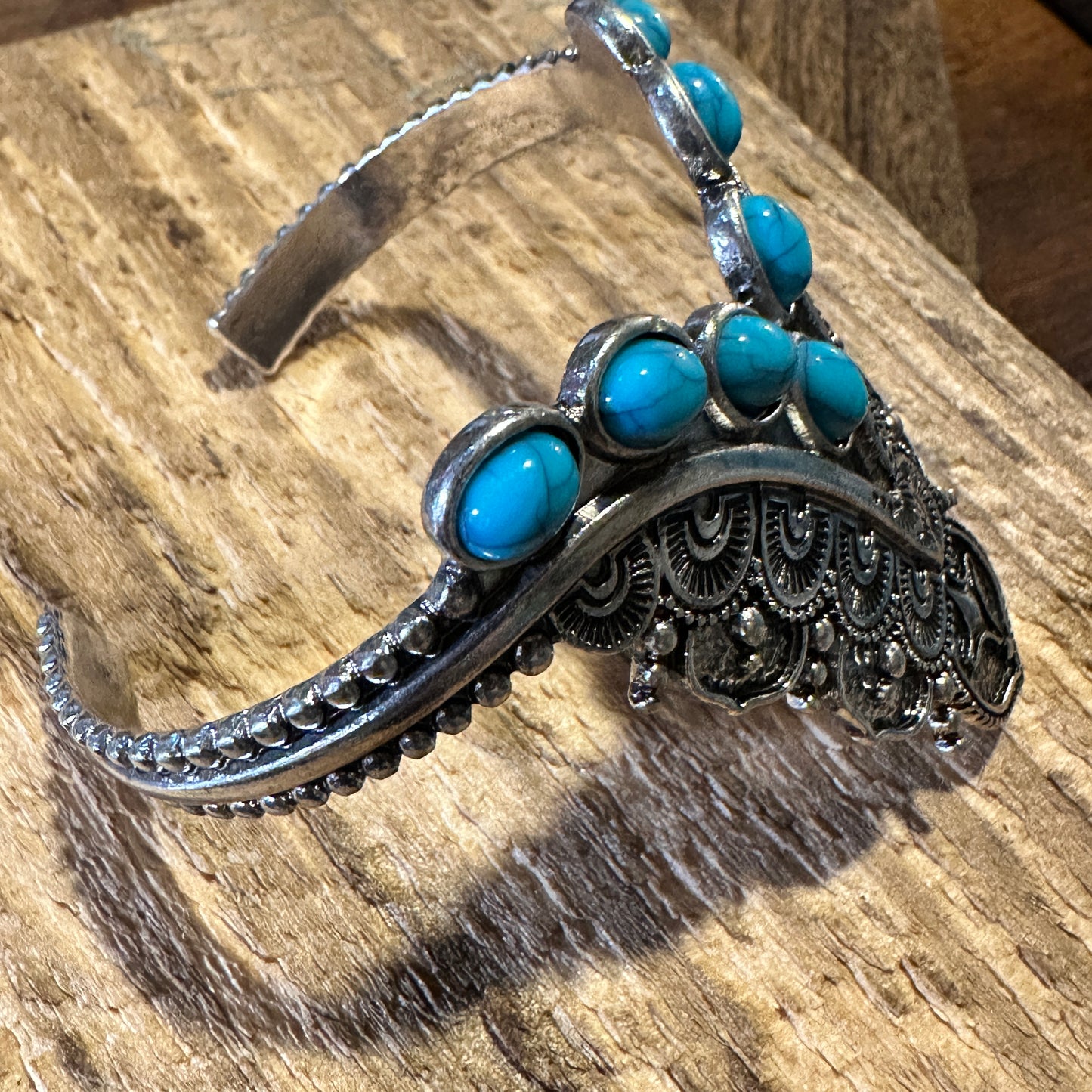 Boho Vintage Southwestern Cowgirl V Lace Cuff Bracelet, Turquoise Stone, Gift Box - Silver Elegant