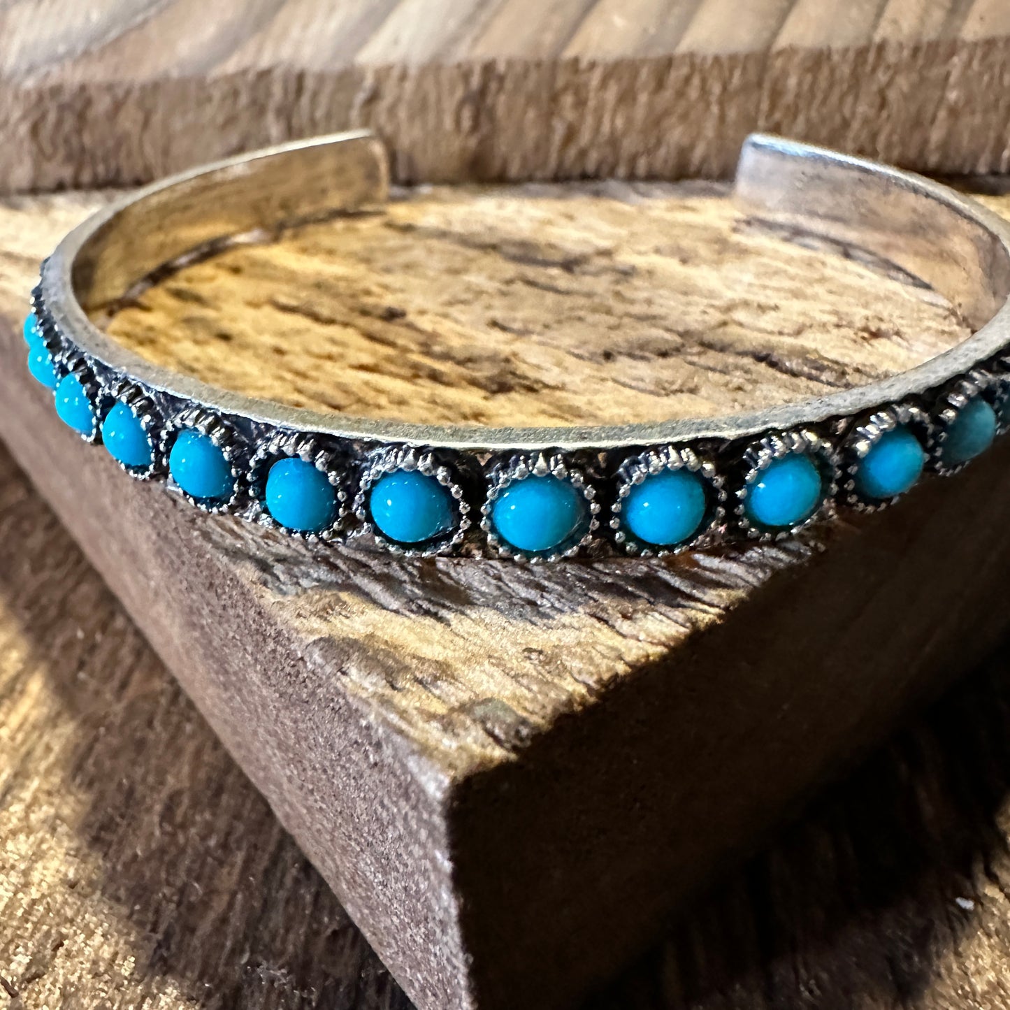 Southwestern Boho Vintage Turquoise Cowgirl Open Bangle with Gift Box - Silver Elegant