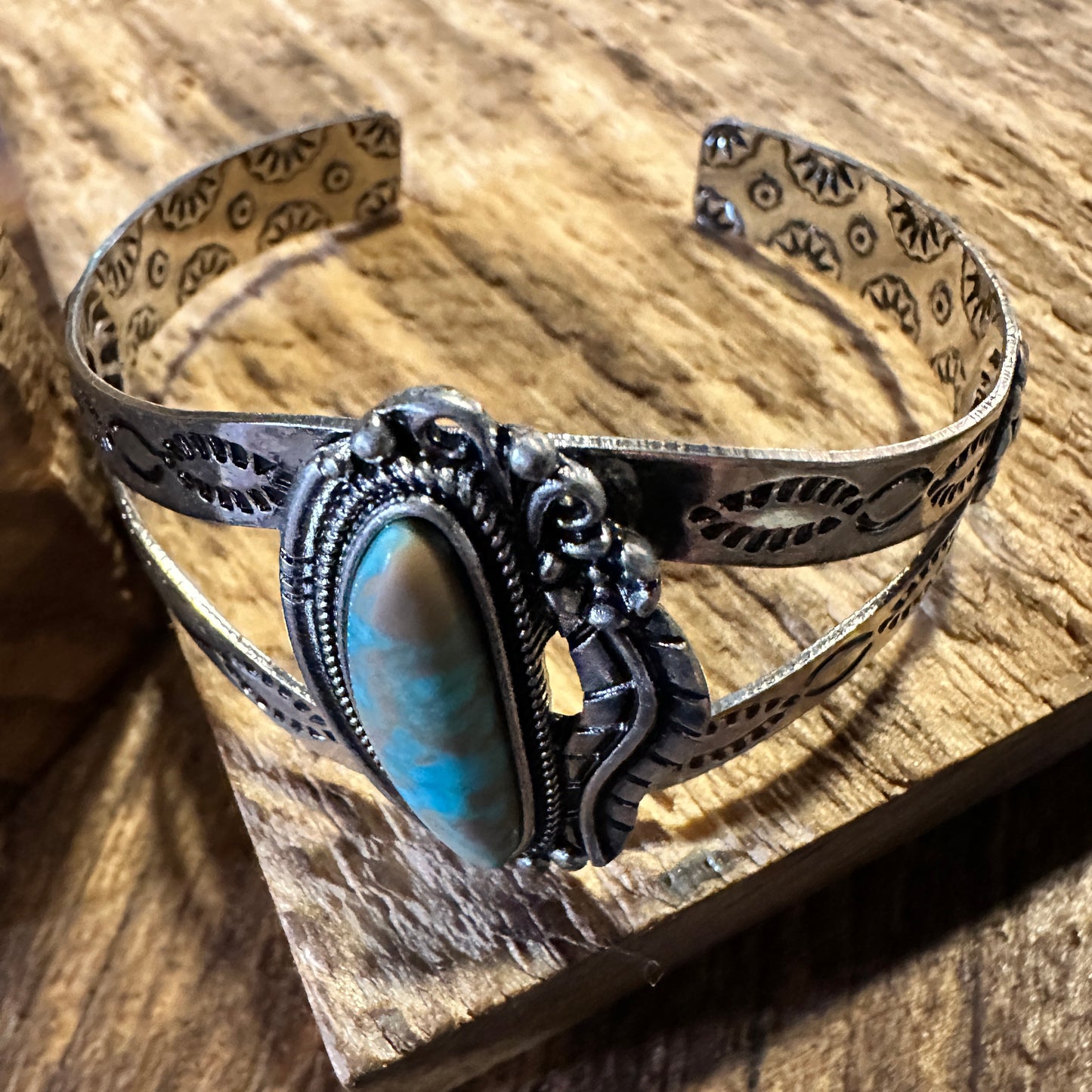 Boho Chic Vintage Southwestern Cowgirl Cactus Open Cuff Bangle, Turquoise Stone, Gift Box - Silver Elegant