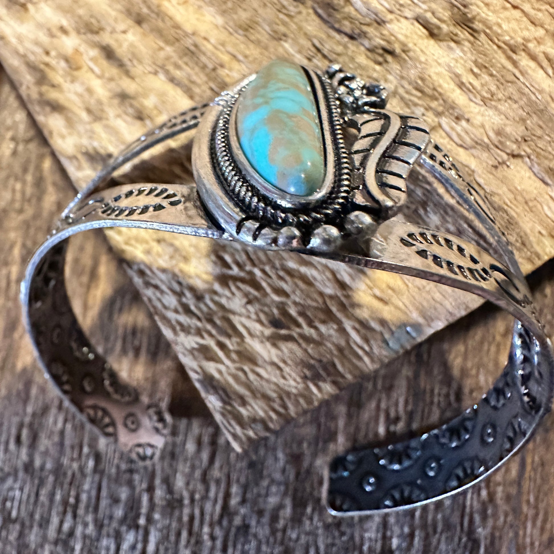 Boho Chic Vintage Southwestern Cowgirl Cactus Open Cuff Bangle, Turquoise Stone, Gift Box - Silver Elegant