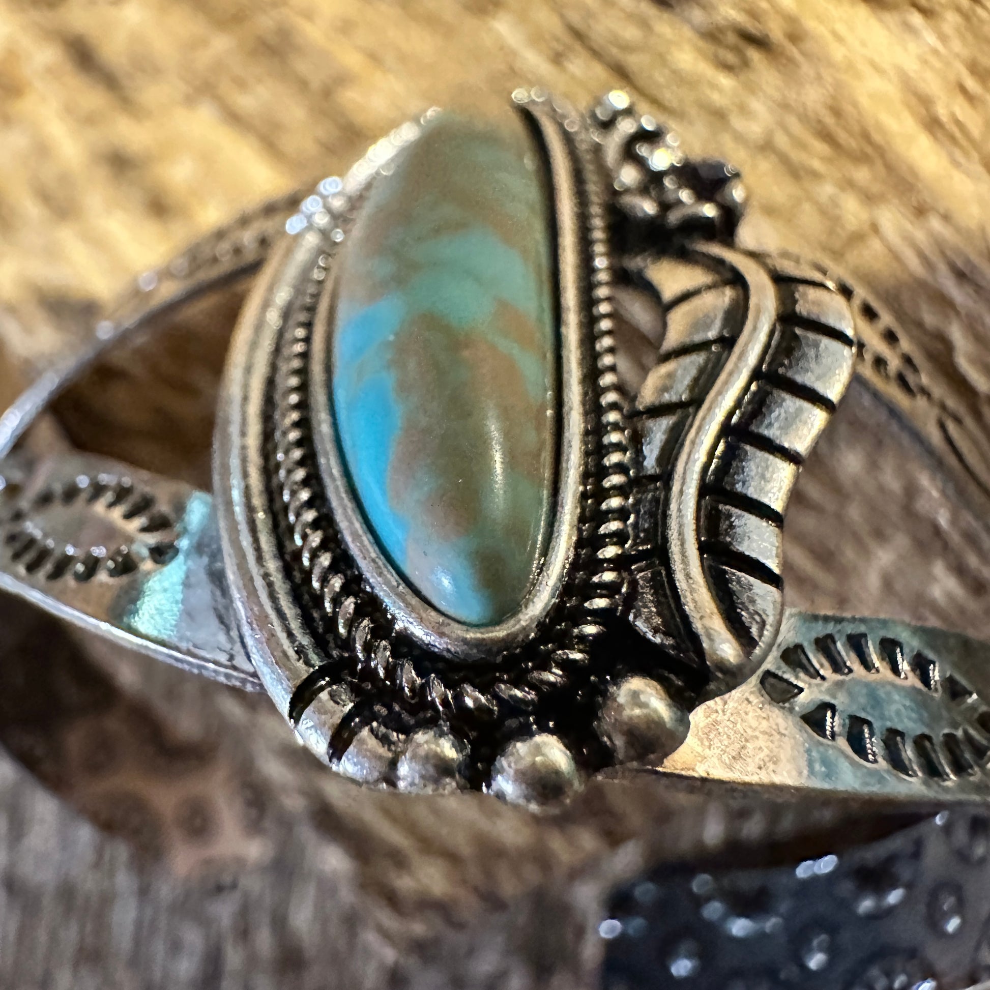 Boho Chic Vintage Southwestern Cowgirl Cactus Open Cuff Bangle, Turquoise Stone, Gift Box - Silver Elegant