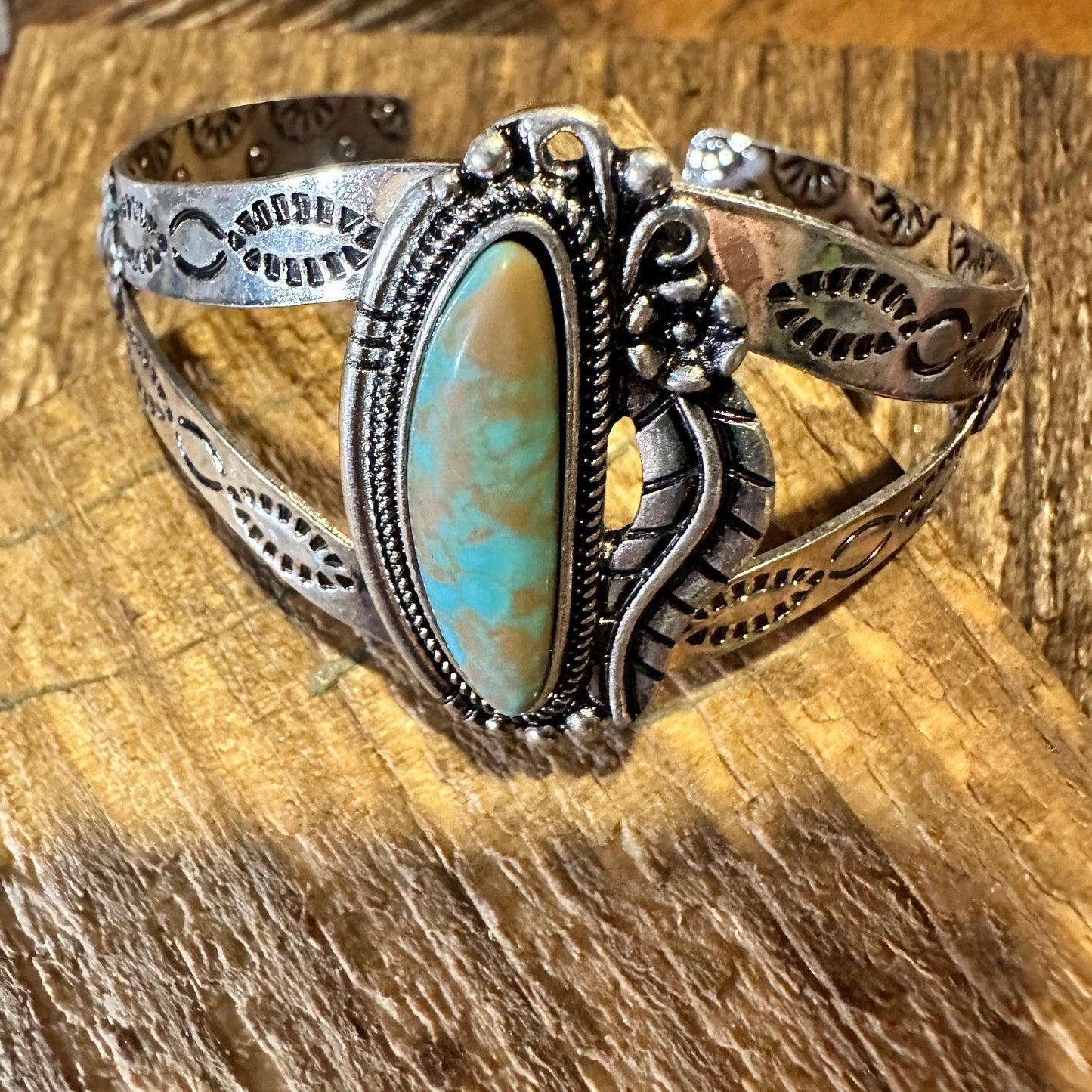 Boho Chic Vintage Southwestern Cowgirl Cactus Open Cuff Bangle, Turquoise Stone, Gift Box - Silver Elegant