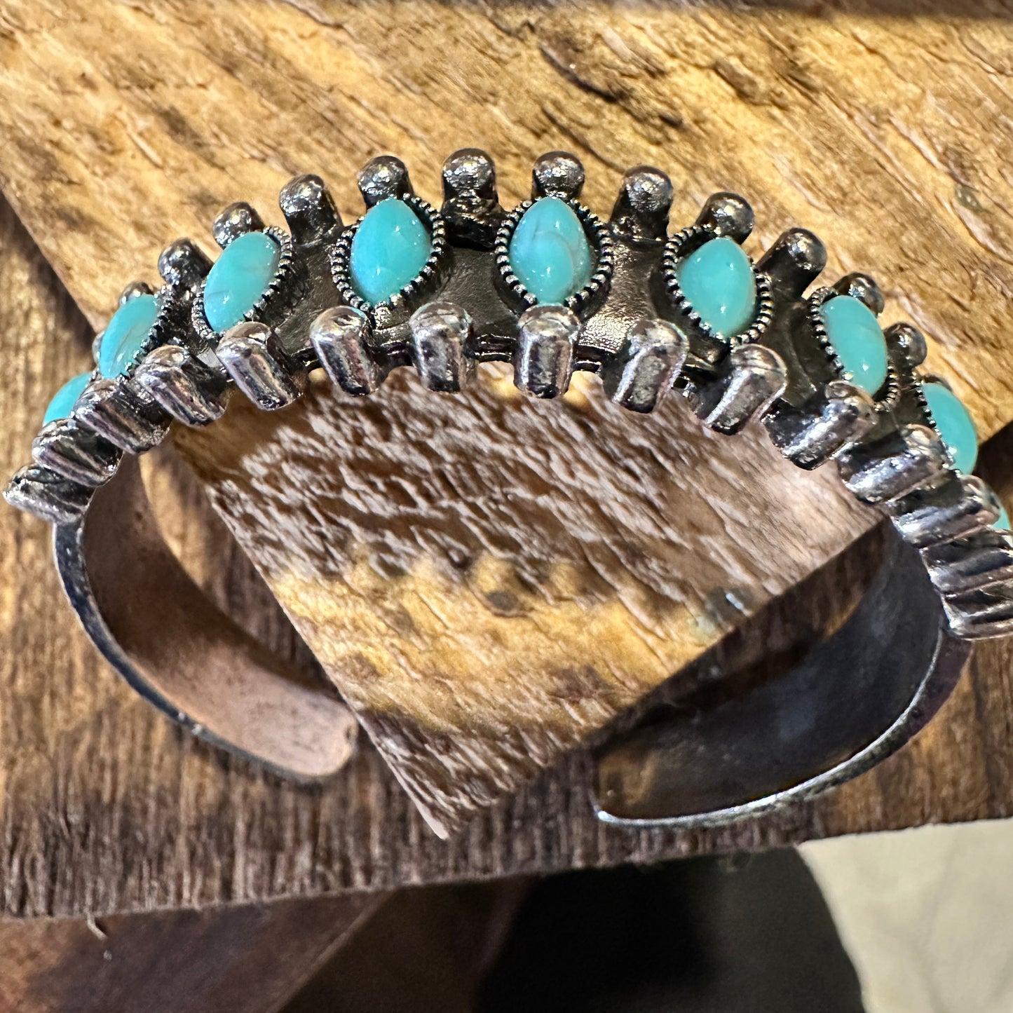 Boho Vintage Chic Southwestern Open Cuff Bangle, Turquoise Stone, Gift Box - Silver Elegant