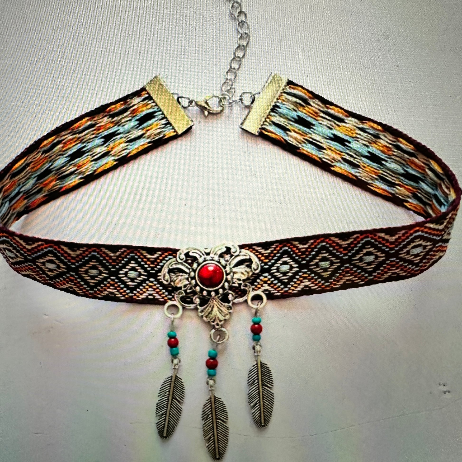 Handcrafted Bohemian Coral & Feather Choker Necklace with Gift Box, Multicolor Fabric - Silver Elegant