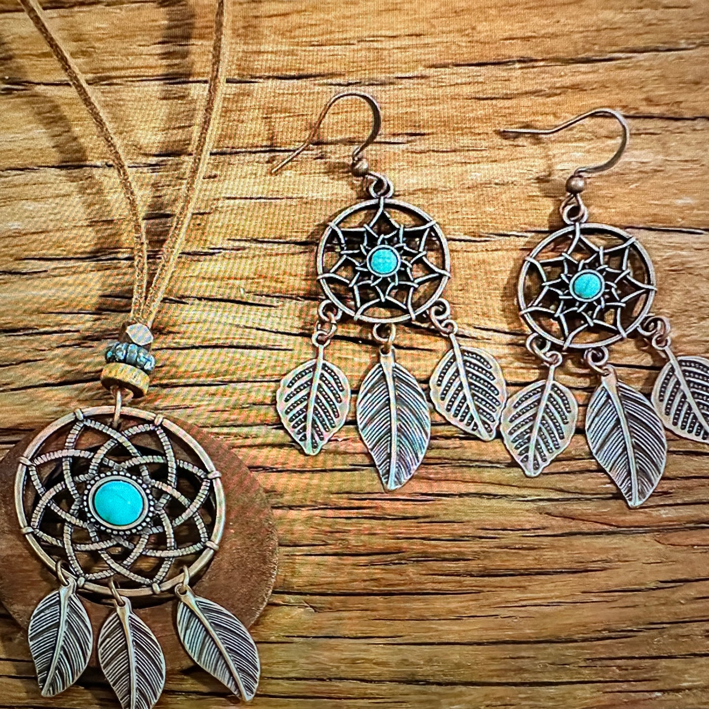 Turquoise Dreamcatcher Leather Jewelry Set - Boho Chic Necklace and Earring Gift Box - Silver Elegant