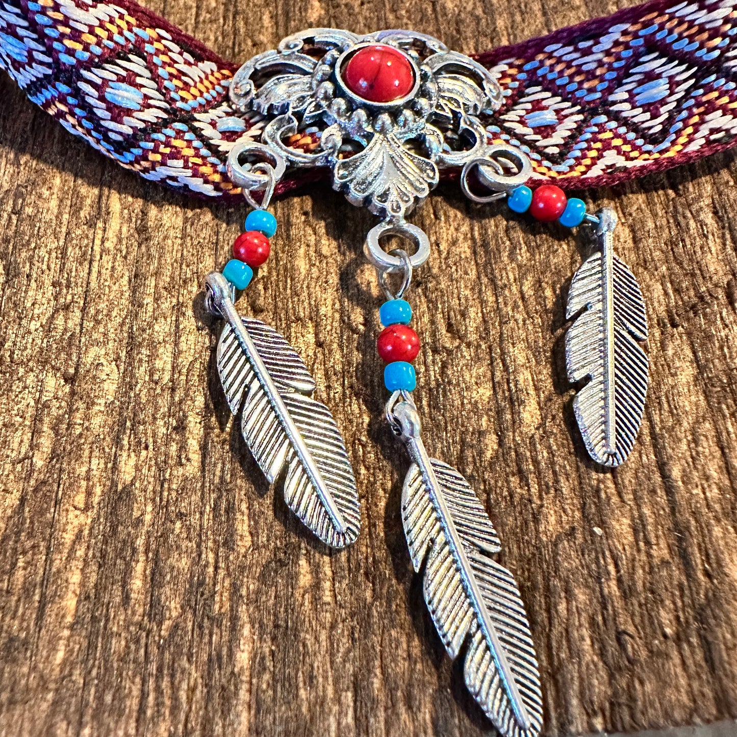 Handcrafted Bohemian Coral & Feather Choker Necklace with Gift Box, Multicolor Fabric - Silver Elegant