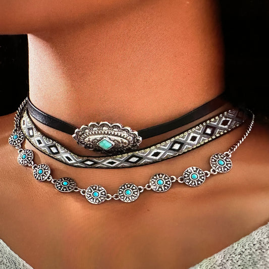 Turquoise Concho Fabric Choker Necklace in Boho Western Style - Gift-Ready Set - Silver Elegant