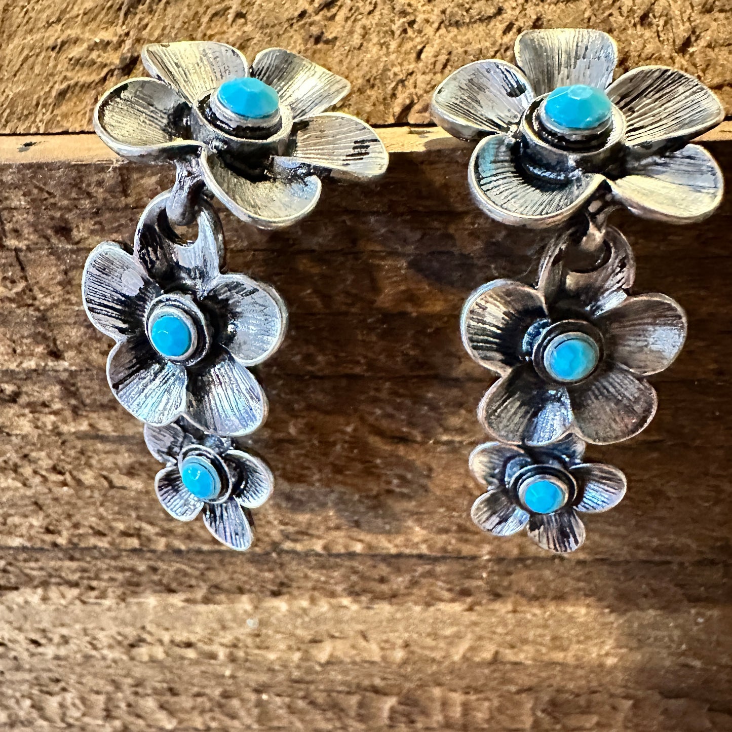 Boho Hippie Cowgirl Western Floral Drop Stud Earrings - Turquoise Stone, Gift Box - Silver Elegant