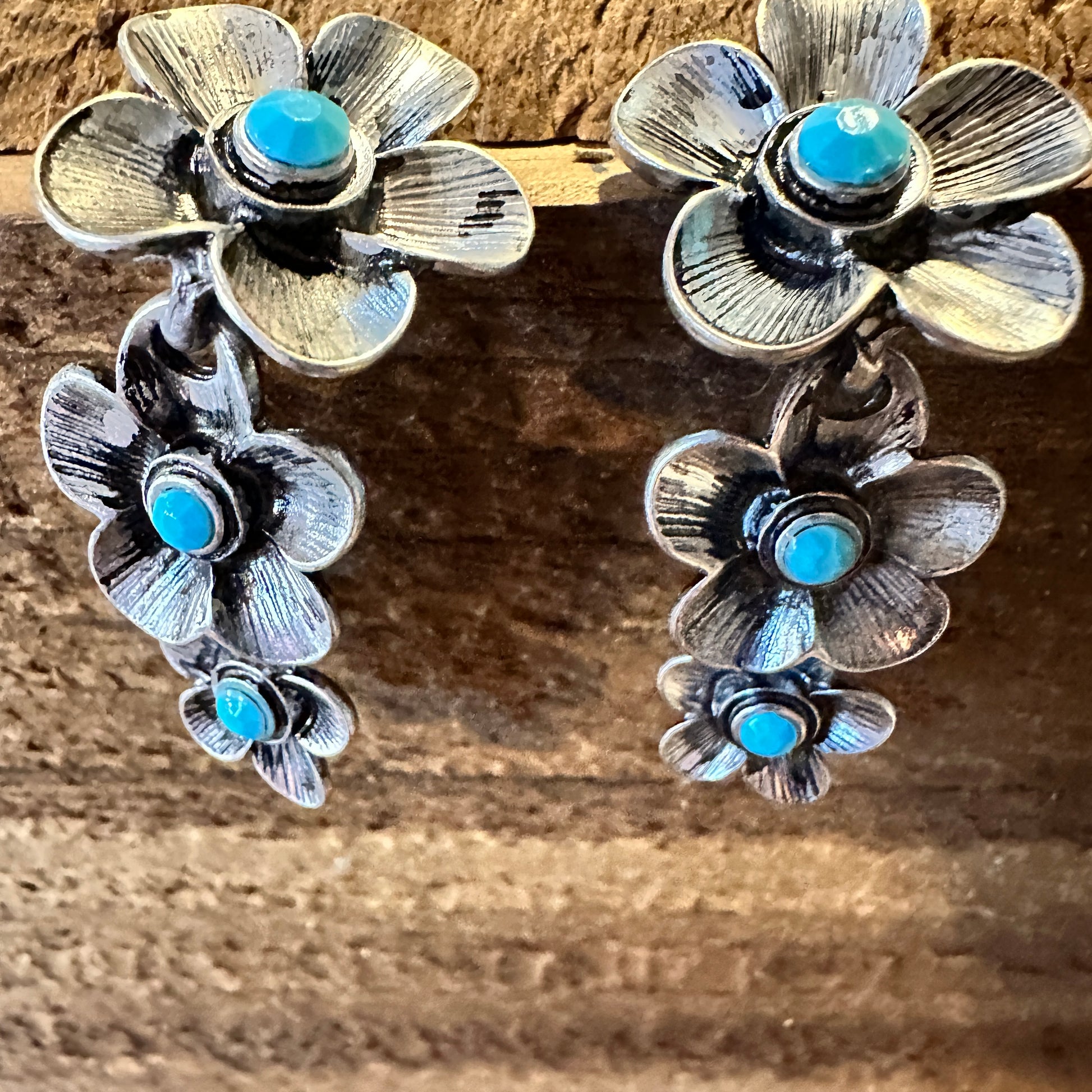 Boho Hippie Cowgirl Western Floral Drop Stud Earrings - Turquoise Stone, Gift Box - Silver Elegant