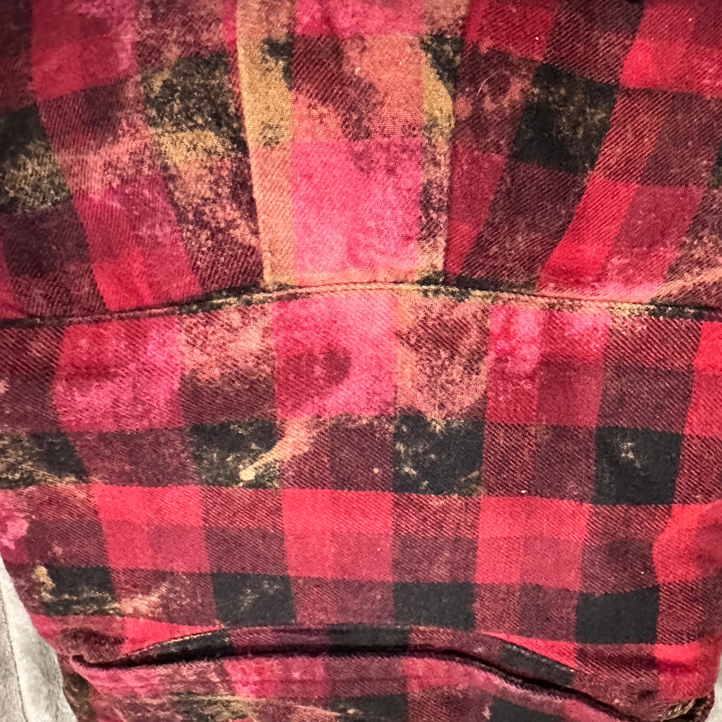 "UNIQUE FLANNEL ADVENTURE: WHEN ALL ELSE FAILS, RIDE YOUR HORSE" - CUSTOM RED TONES / XL