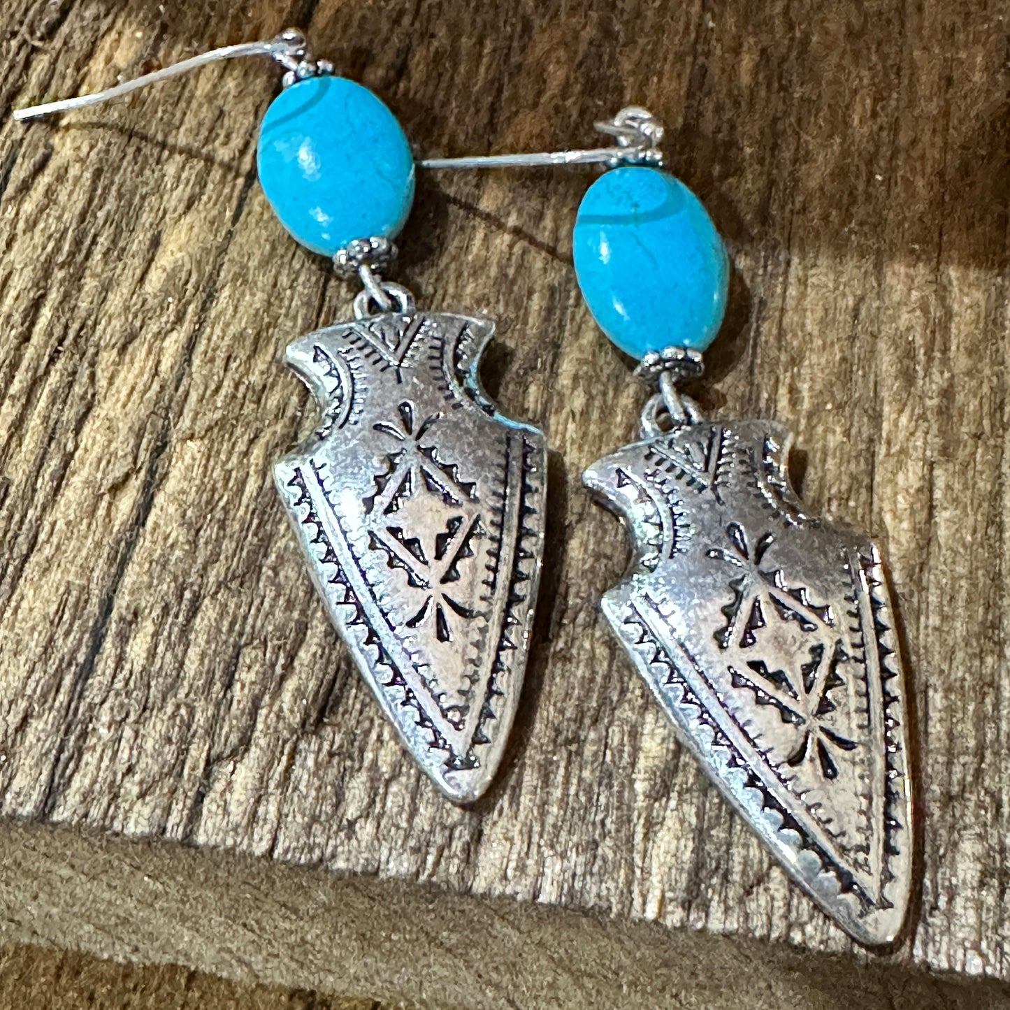 Boho Chic Native American Turquoise Silver Arrow Dangle Earrings Gift Box