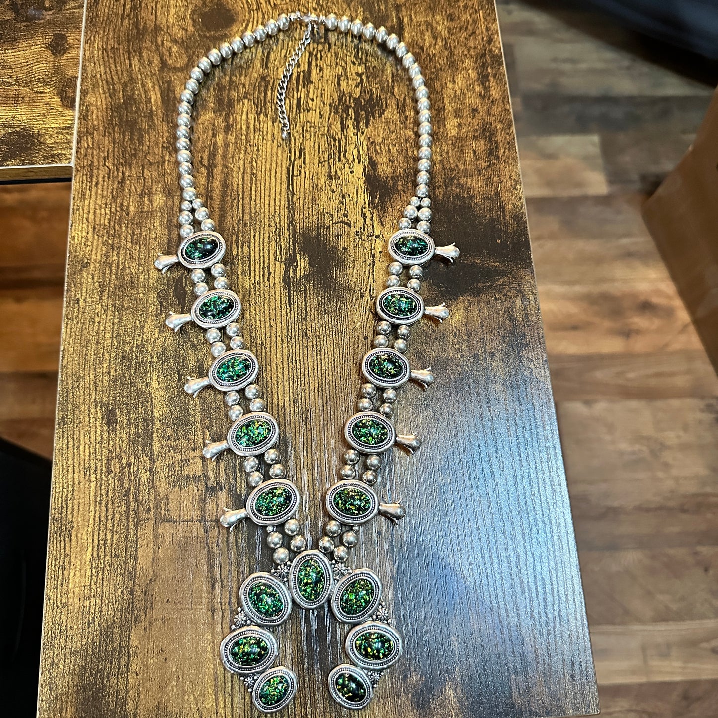 Squash Southwestern Blossom Glittering Seraphinite Necklace and Earrings Set