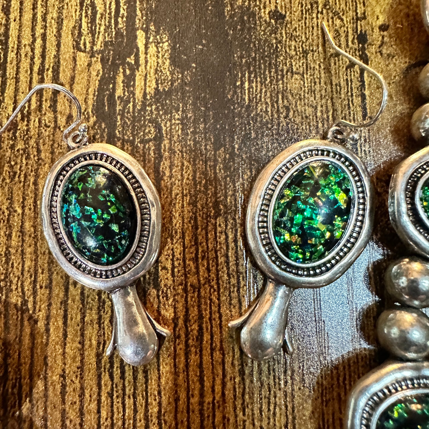 Squash Southwestern Blossom Glittering Seraphinite Necklace and Earrings Set