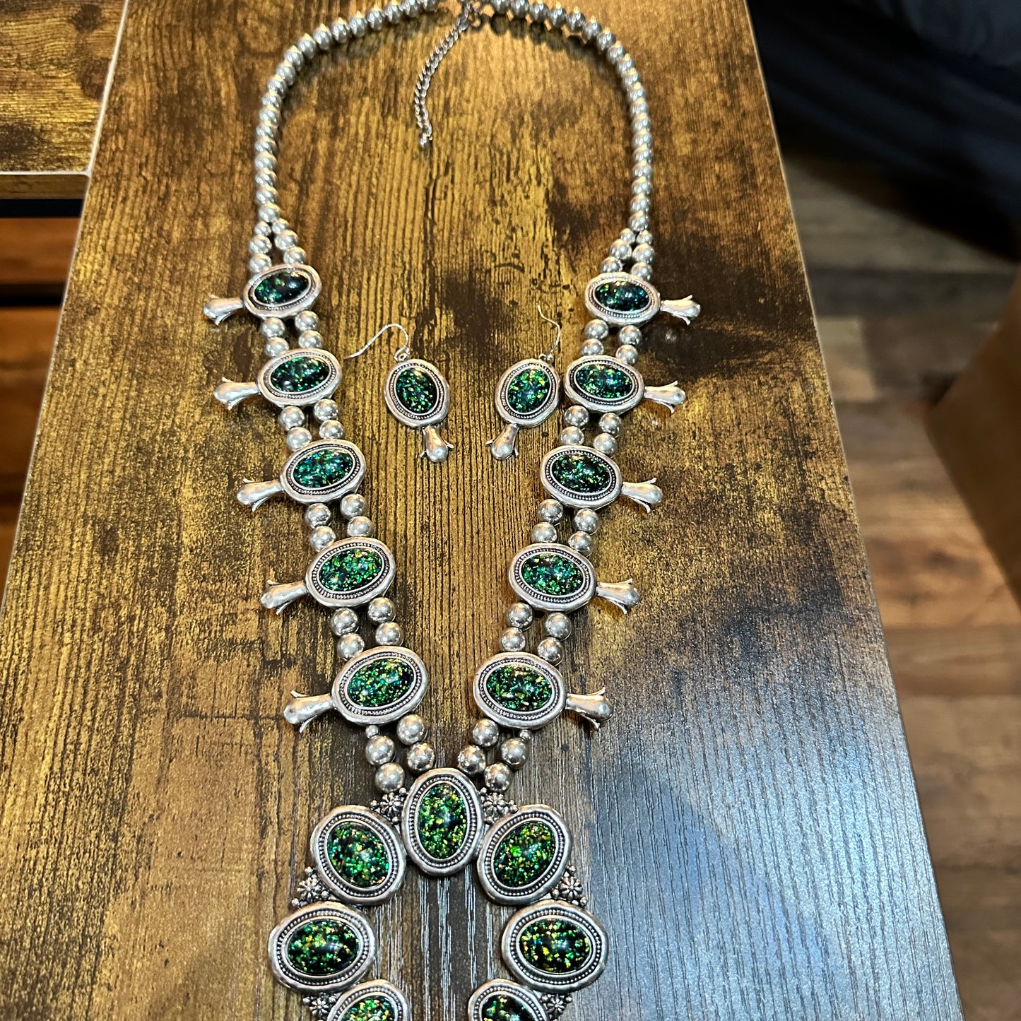 Squash Southwestern Blossom Glittering Seraphinite Necklace and Earrings Set