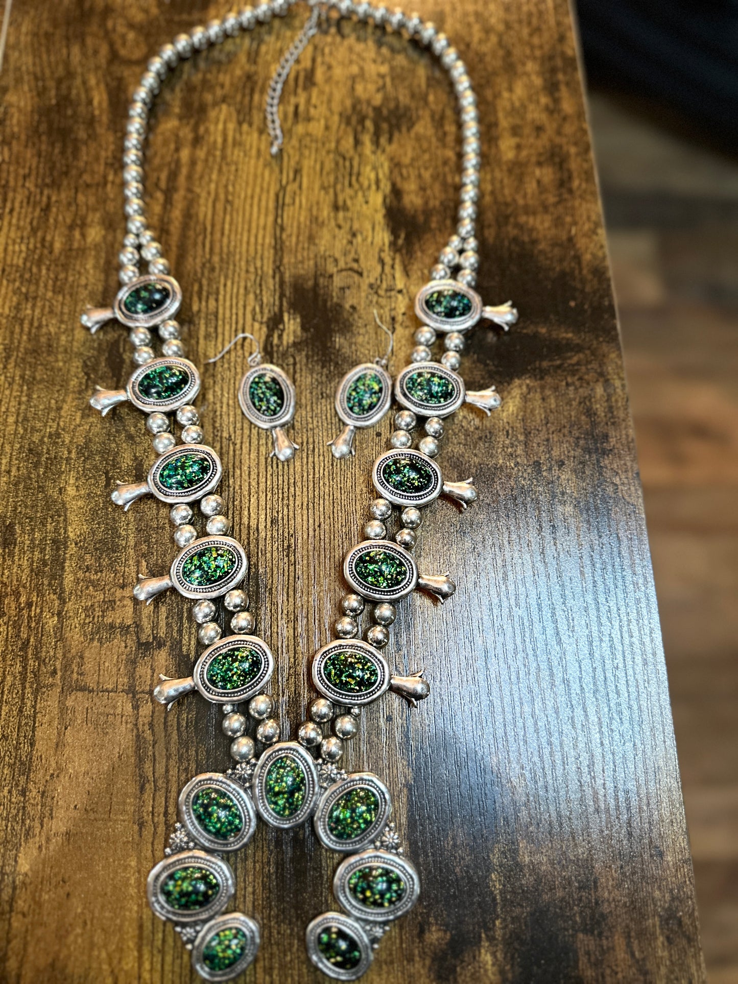 Squash Southwestern Blossom Glittering Seraphinite Necklace and Earrings Set