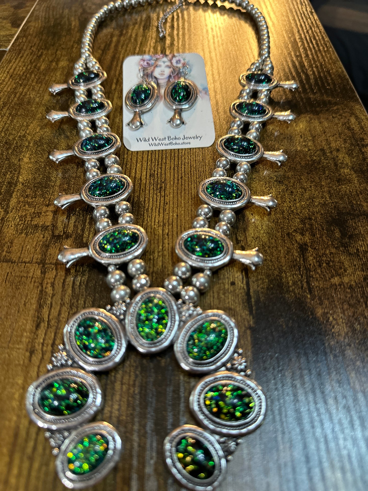 Squash Southwestern Blossom Glittering Seraphinite Necklace and Earrings Set