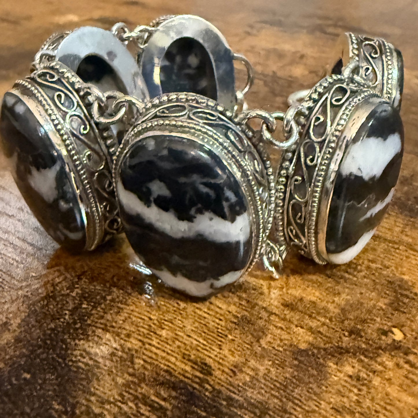 White Buffalo Turquoise Dalhia Gemstone Link Bracelet Sterling Silver