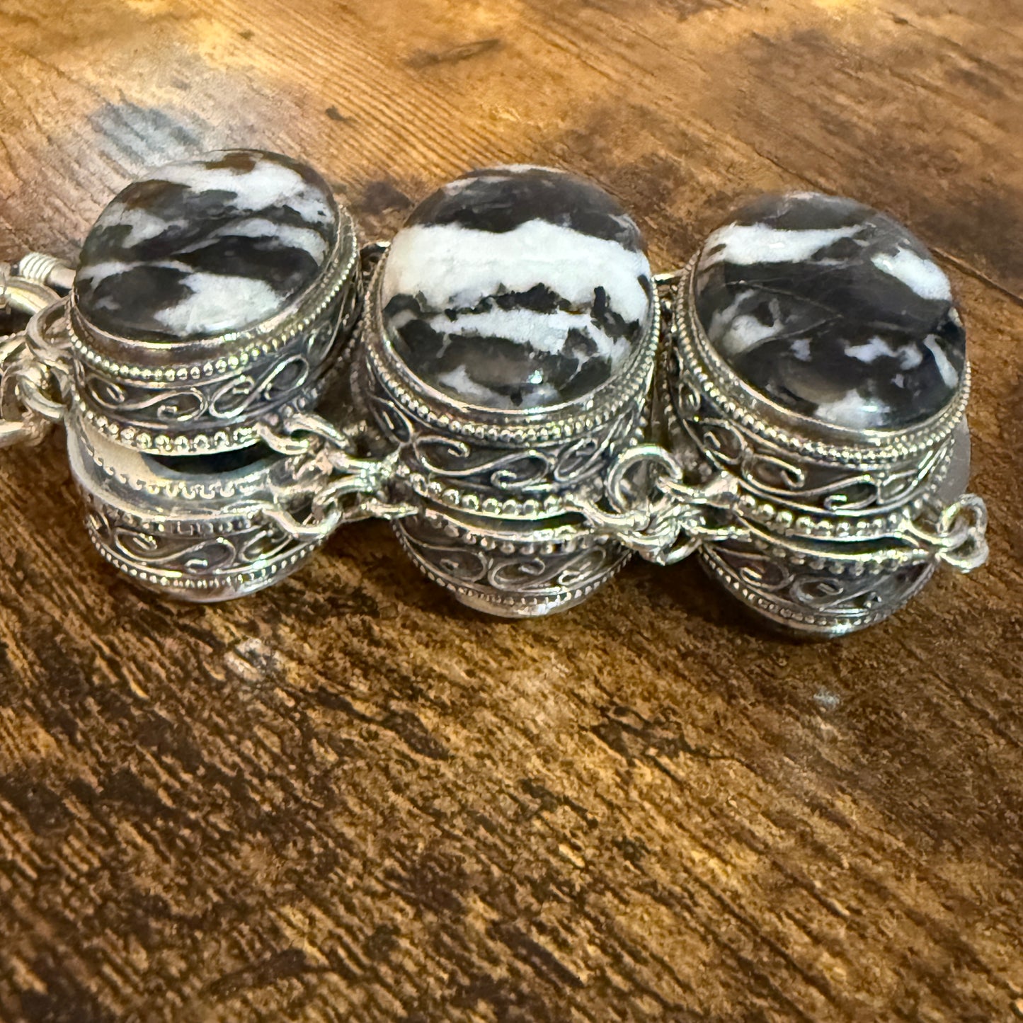 White Buffalo Turquoise Dalhia Gemstone Link Bracelet Sterling Silver