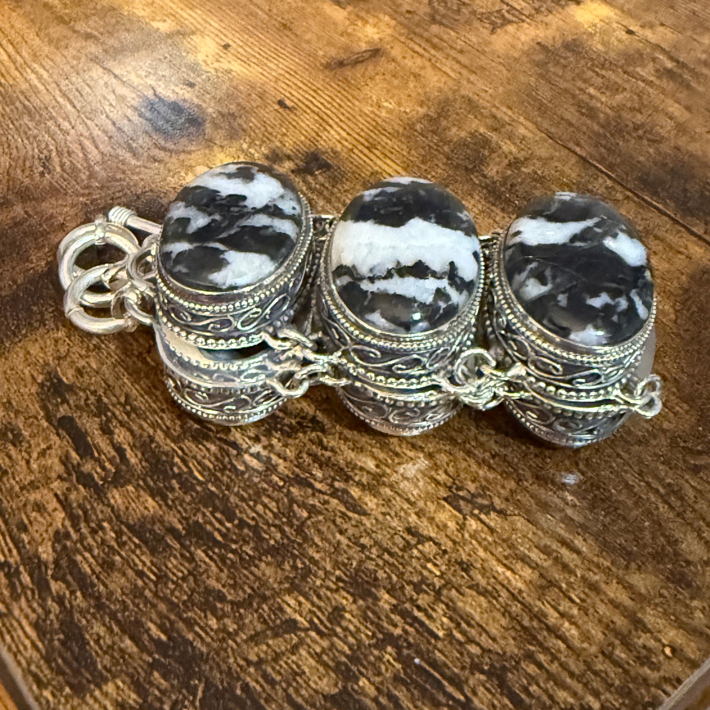 White Buffalo Turquoise Dalhia Gemstone Link Bracelet Sterling Silver