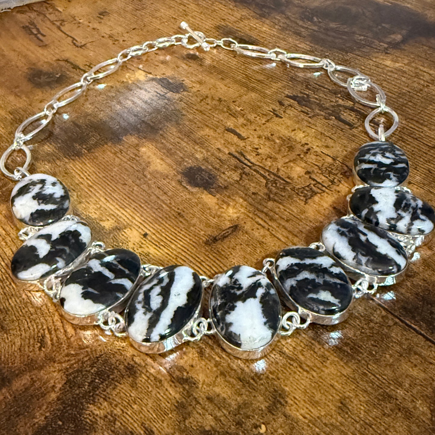 White Buffalo Dalhia Turquoise Stone Necklace With 925 Sterling Silver Link