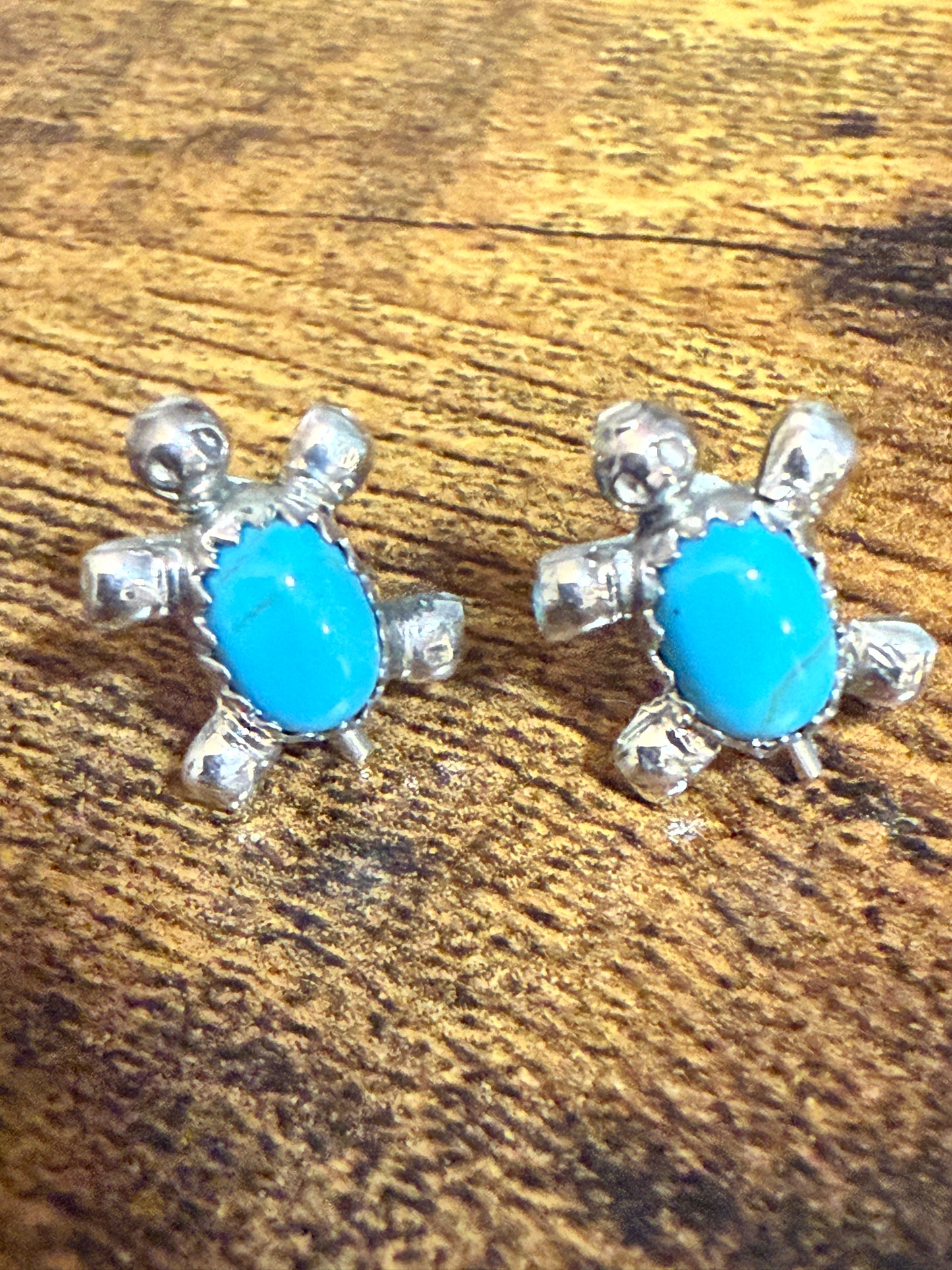 Native American Zuni Sterling Silver Turquoise Turtle Post Earrings Kinsel