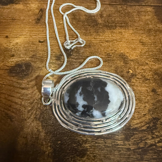 White Buffalo Turquoise Dahlia Pendant Necklace 925 Sterling Silver 18 Chain