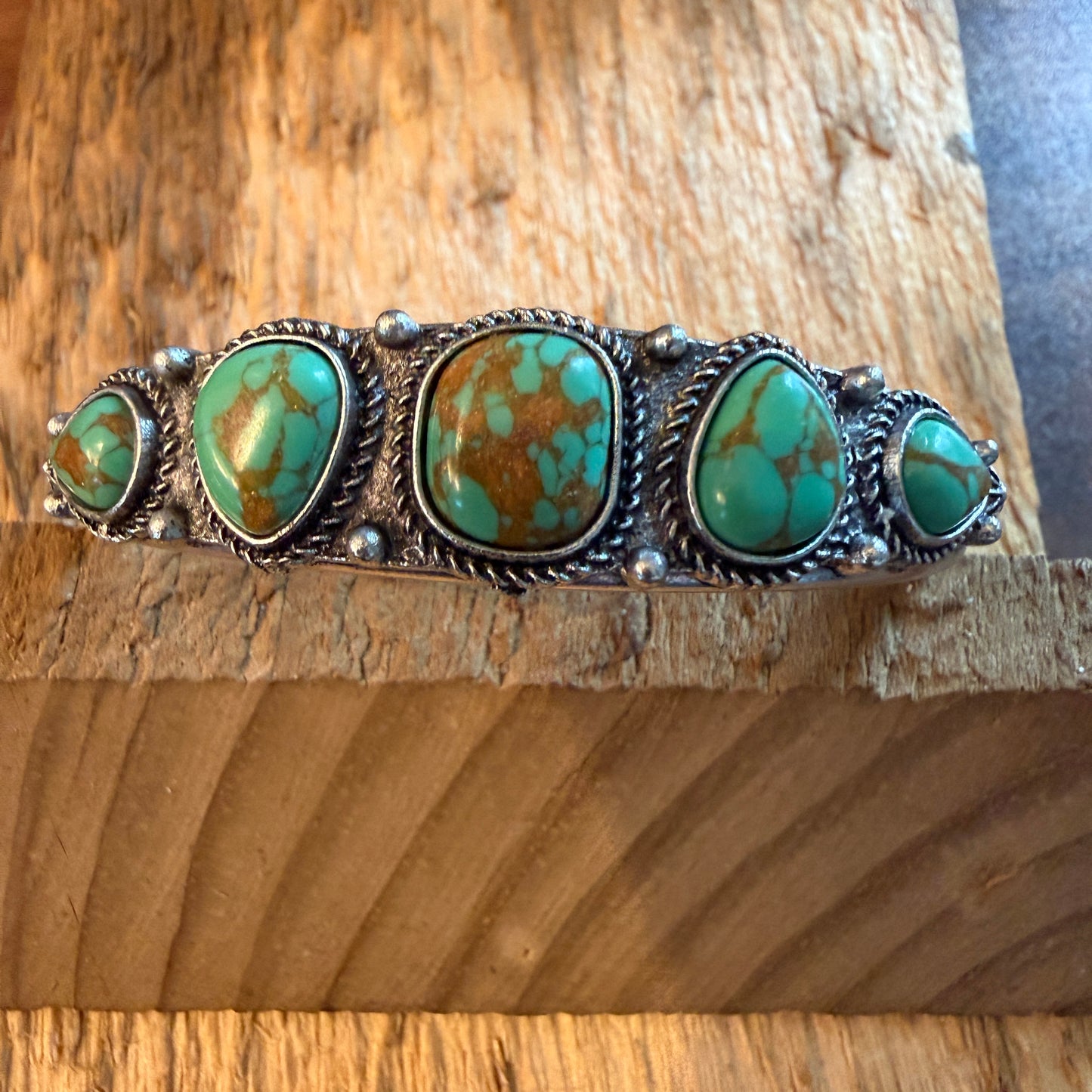 Navajo Style Green Turquoise Stone Silver Metal Bangle Bracelet