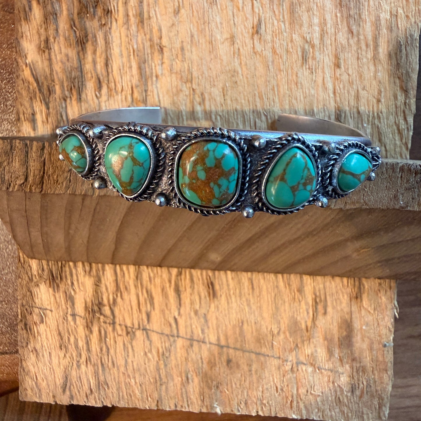 Navajo Style Green Turquoise Stone Silver Metal Bangle Bracelet