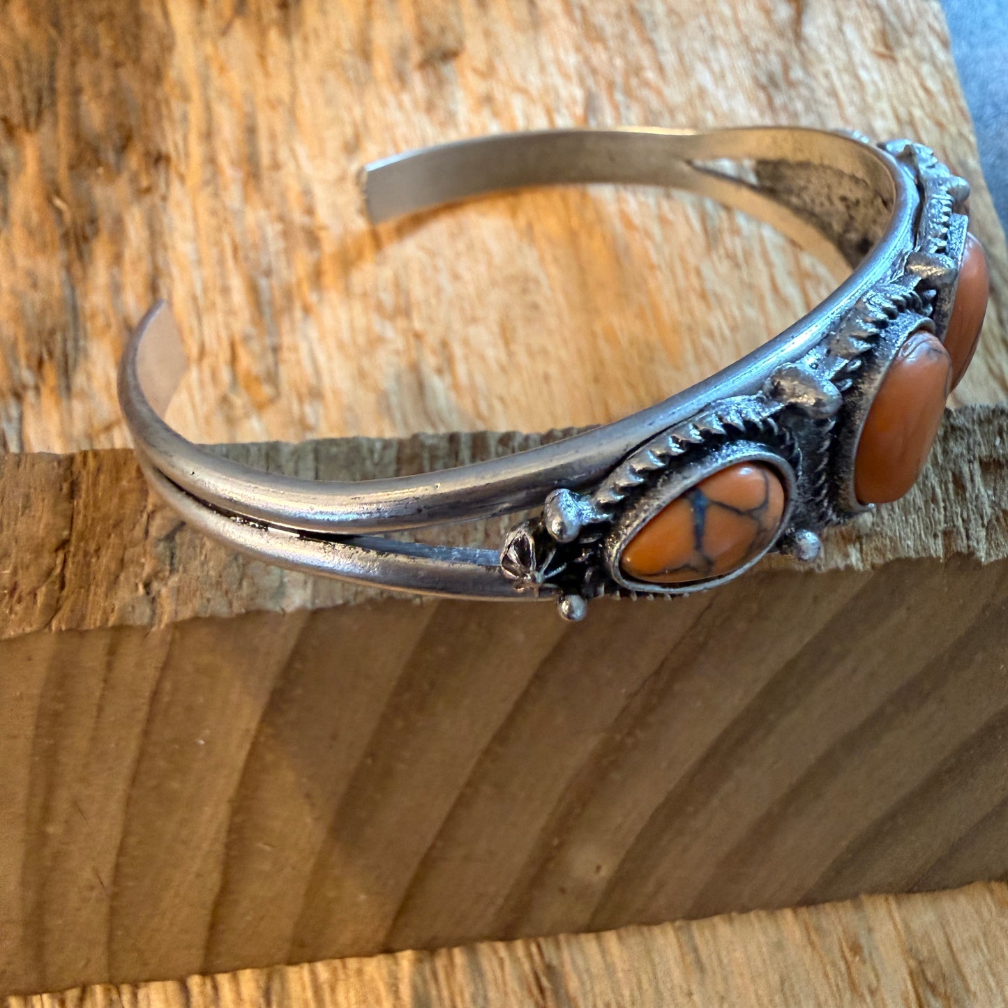 Navajo Style Orange Turquoise Stone Silver Metal Bangle Bracelet