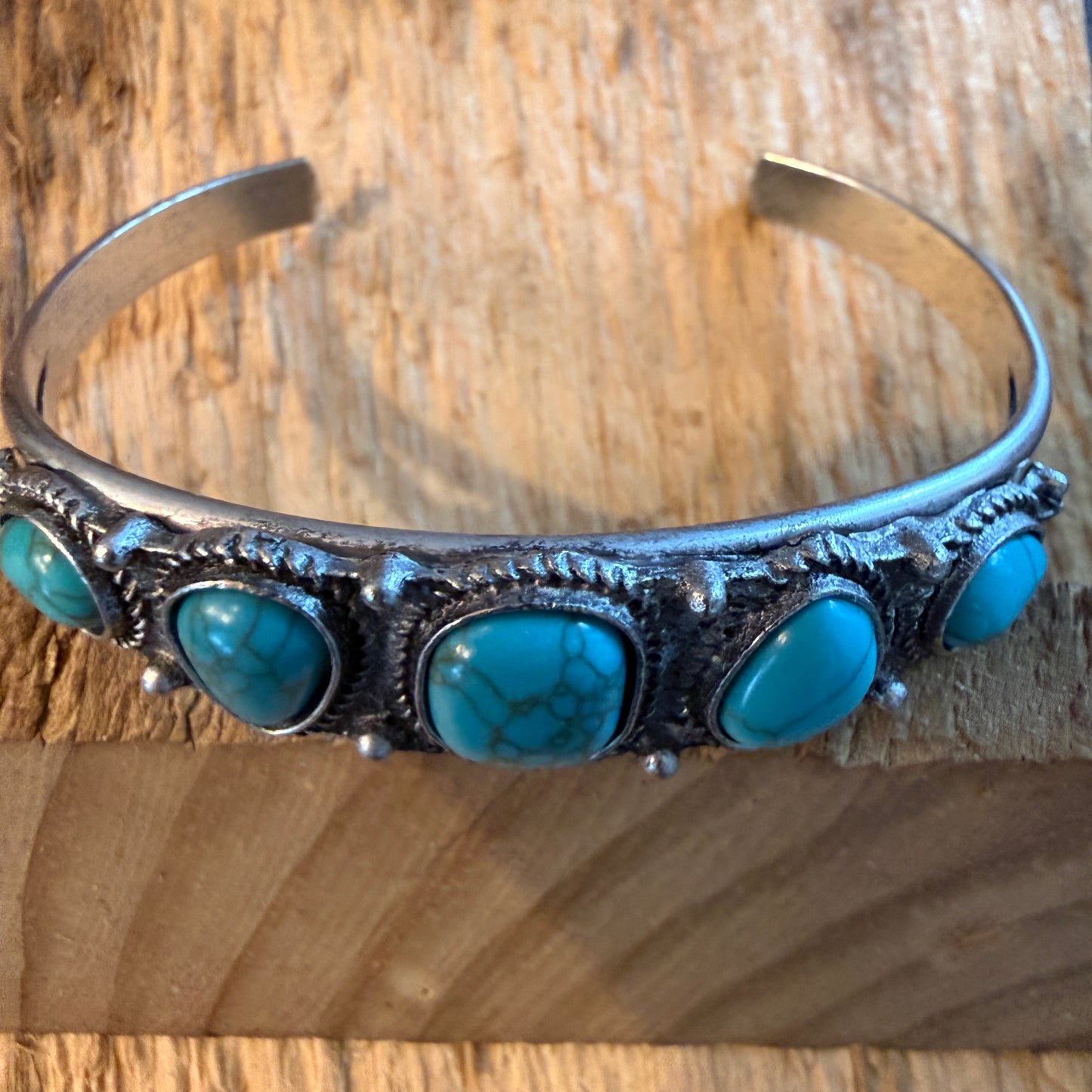 Navajo Style Silver Metal Bangle With Blue Turquoise Stone