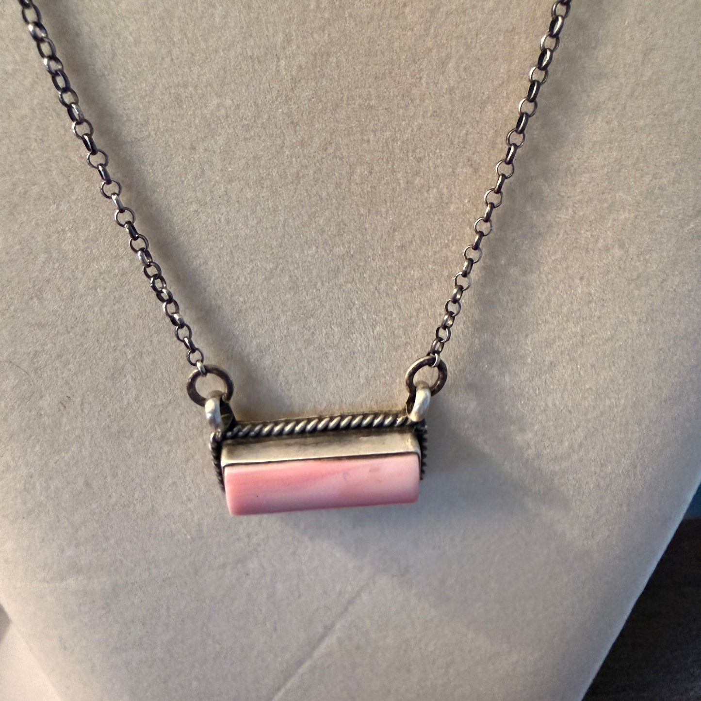 Johnny Dixon Signed Pink Conch Bar Necklace Sterling Silver 16 Inch Chain