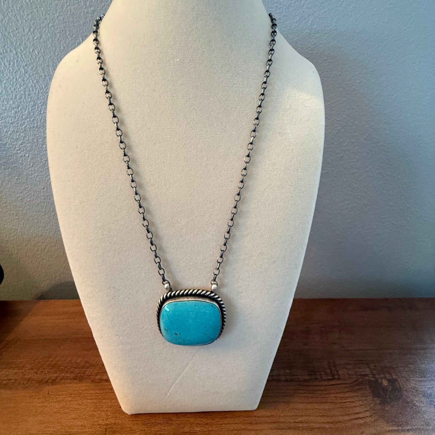 Johnny Dixon Signed Kingman Turquoise Gemstone Pendant Necklace 16 Inch Chain