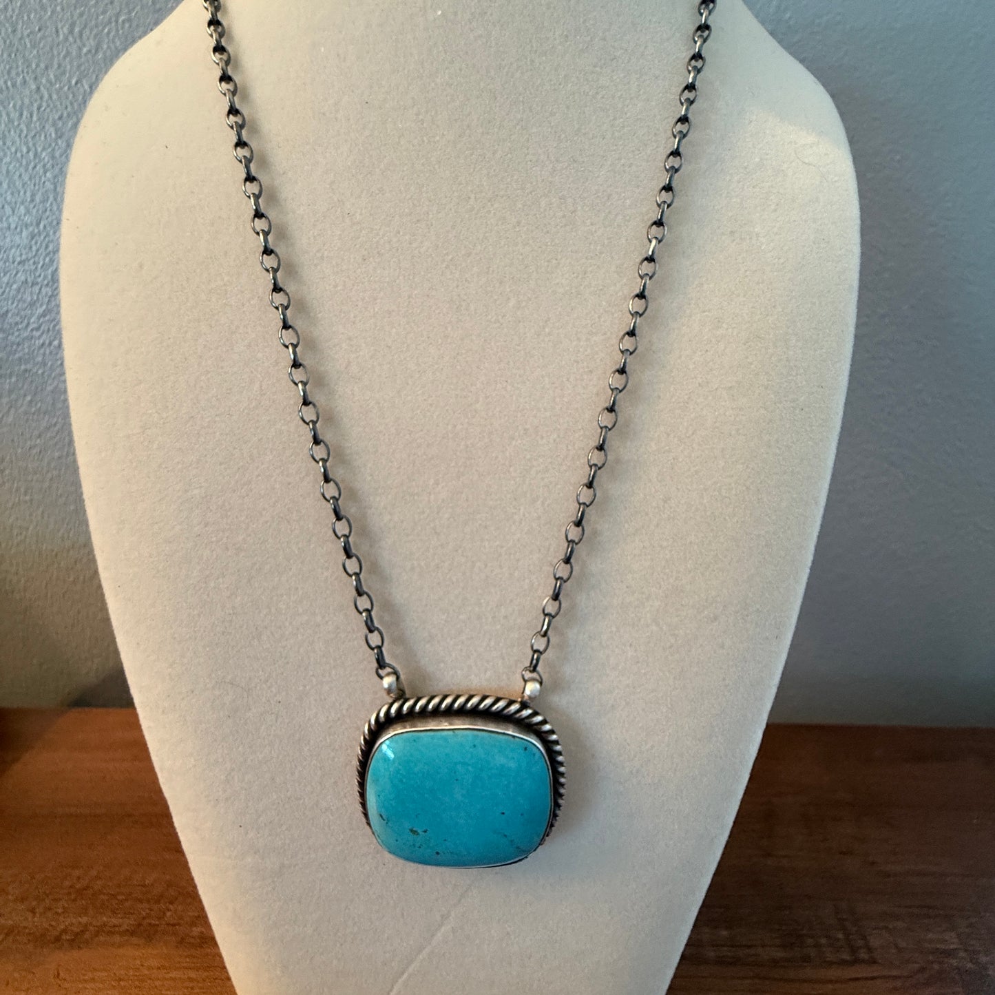 Johnny Dixon Signed Kingman Turquoise Gemstone Pendant Necklace 16 Inch Chain