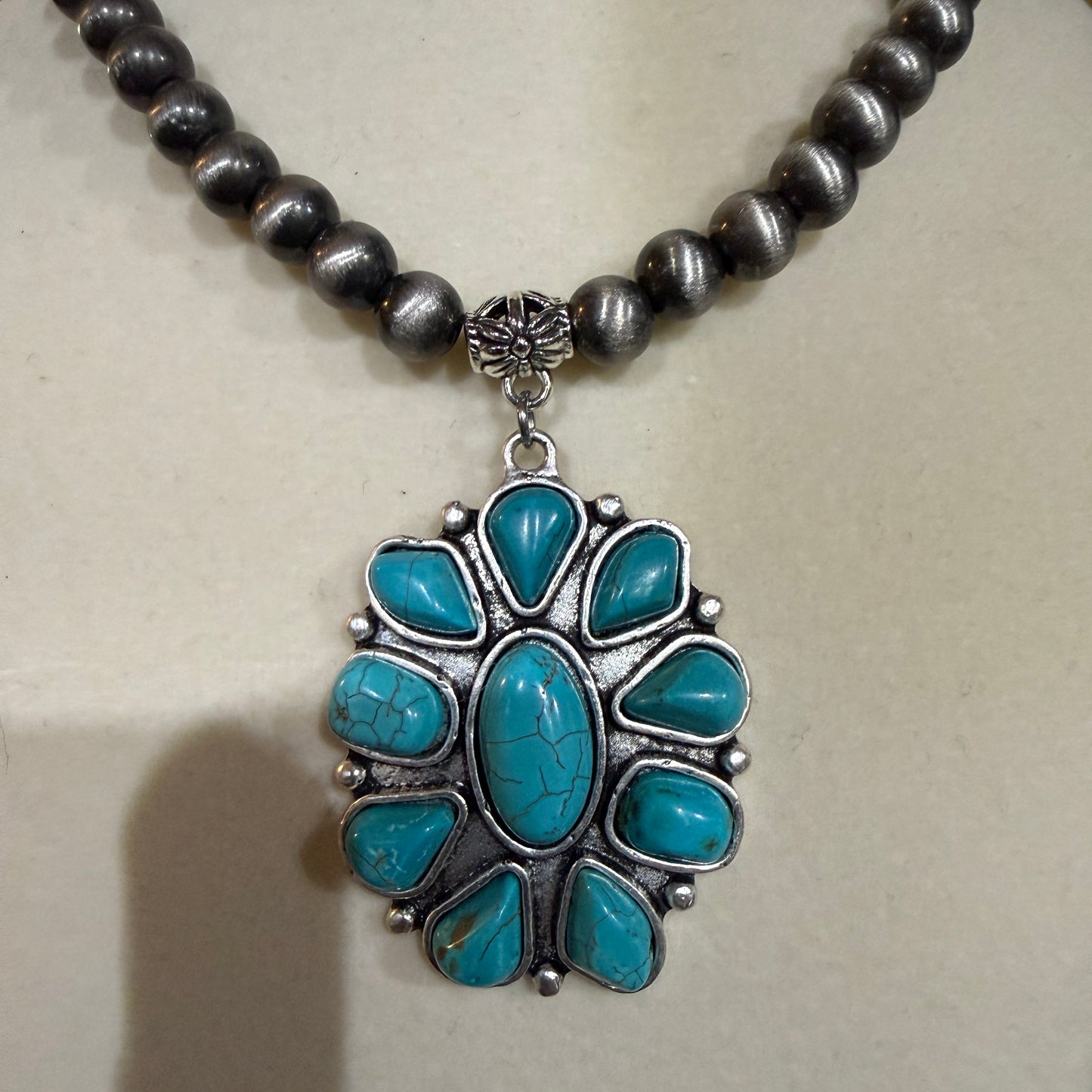 Handmade Navajo Style Turquoise Cluster Pendant 8mm Bead Necklace