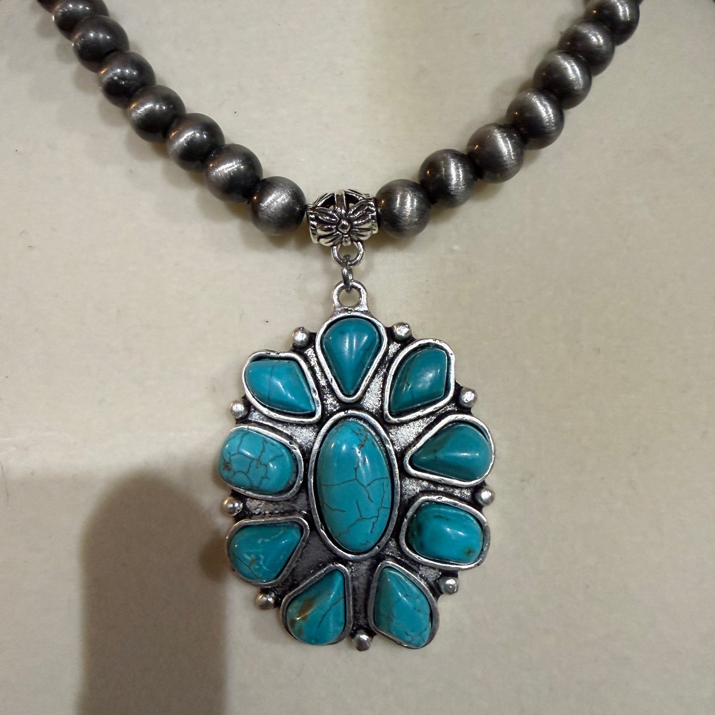 Handmade Navajo Style Turquoise Cluster Pendant 8mm Bead Necklace