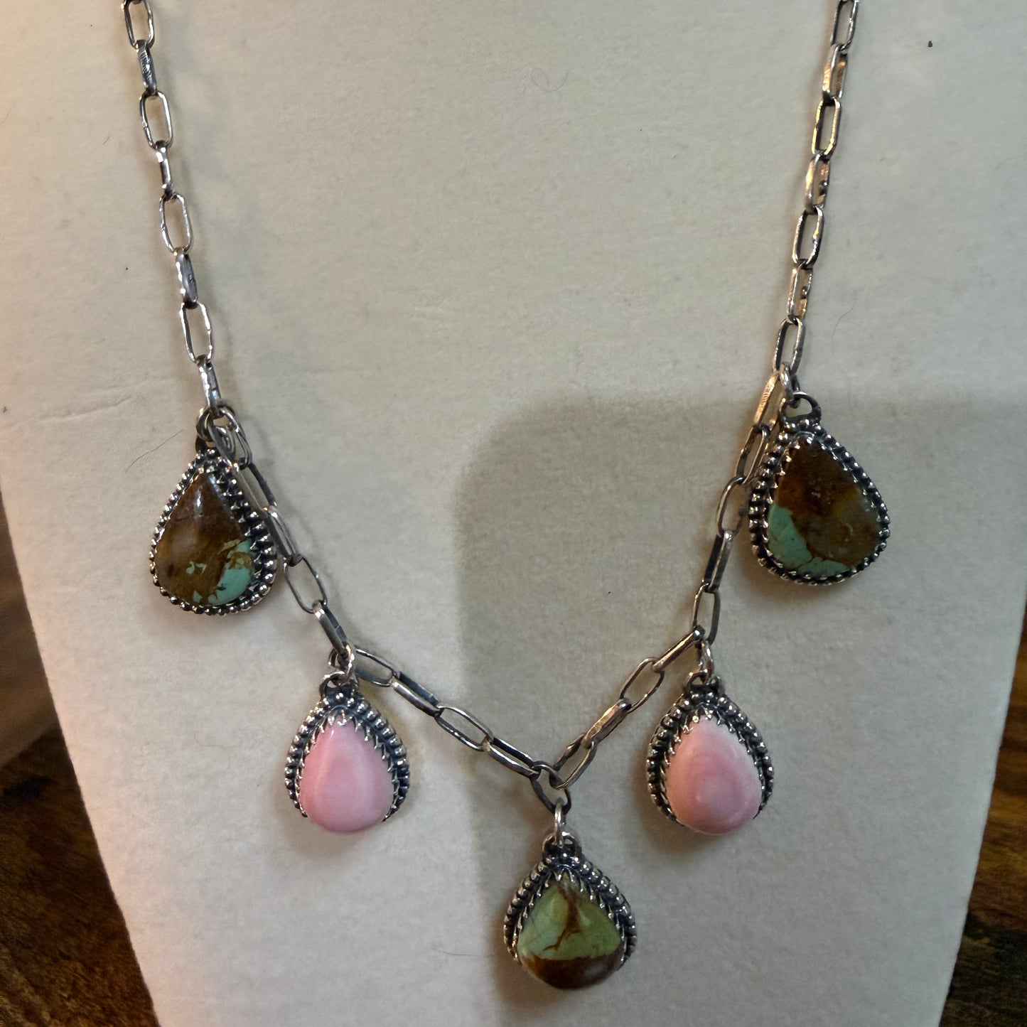 Southwestern No 8 Turquoise Gemstone Pink Conch Dahlia Lariat Necklace 20 Inch