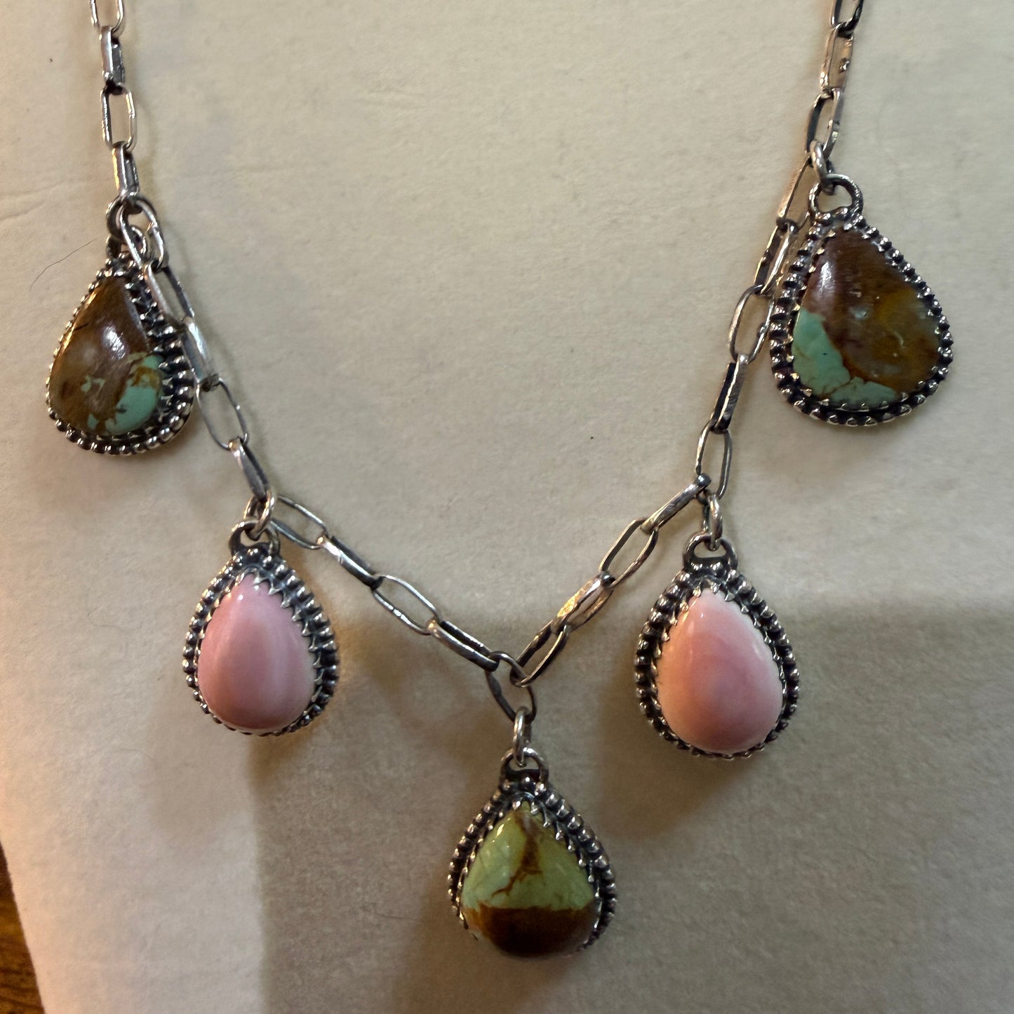 Southwestern No 8 Turquoise Gemstone Pink Conch Dahlia Lariat Necklace 20 Inch