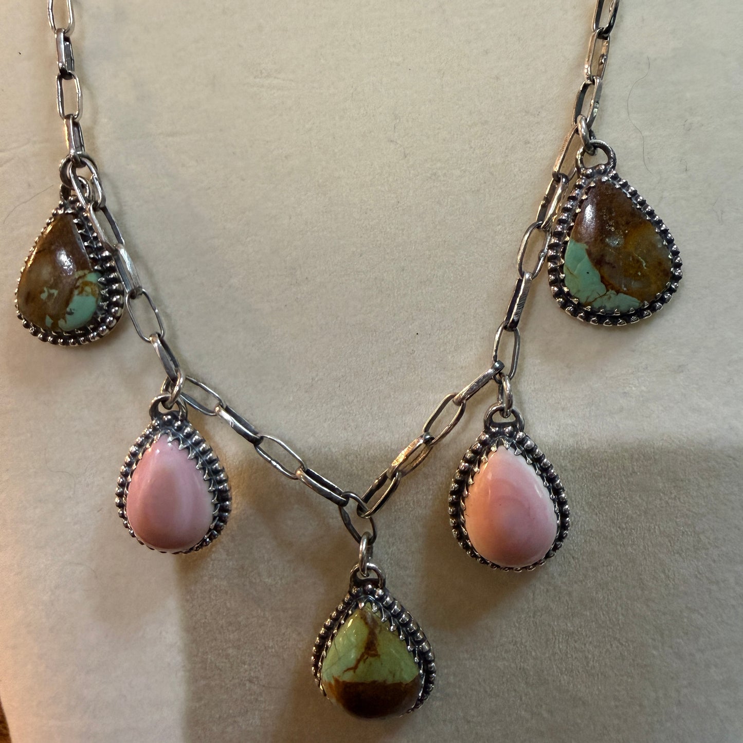 Southwestern No 8 Turquoise Gemstone Pink Conch Dahlia Lariat Necklace 20 Inch