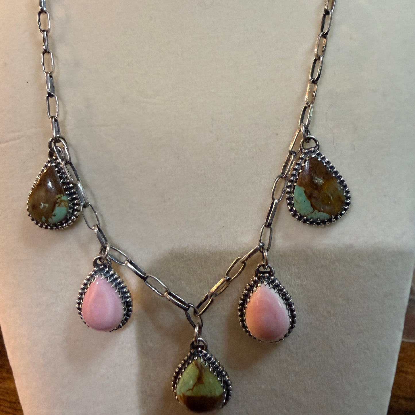 Southwestern No 8 Turquoise Gemstone Pink Conch Dahlia Lariat Necklace 20 Inch