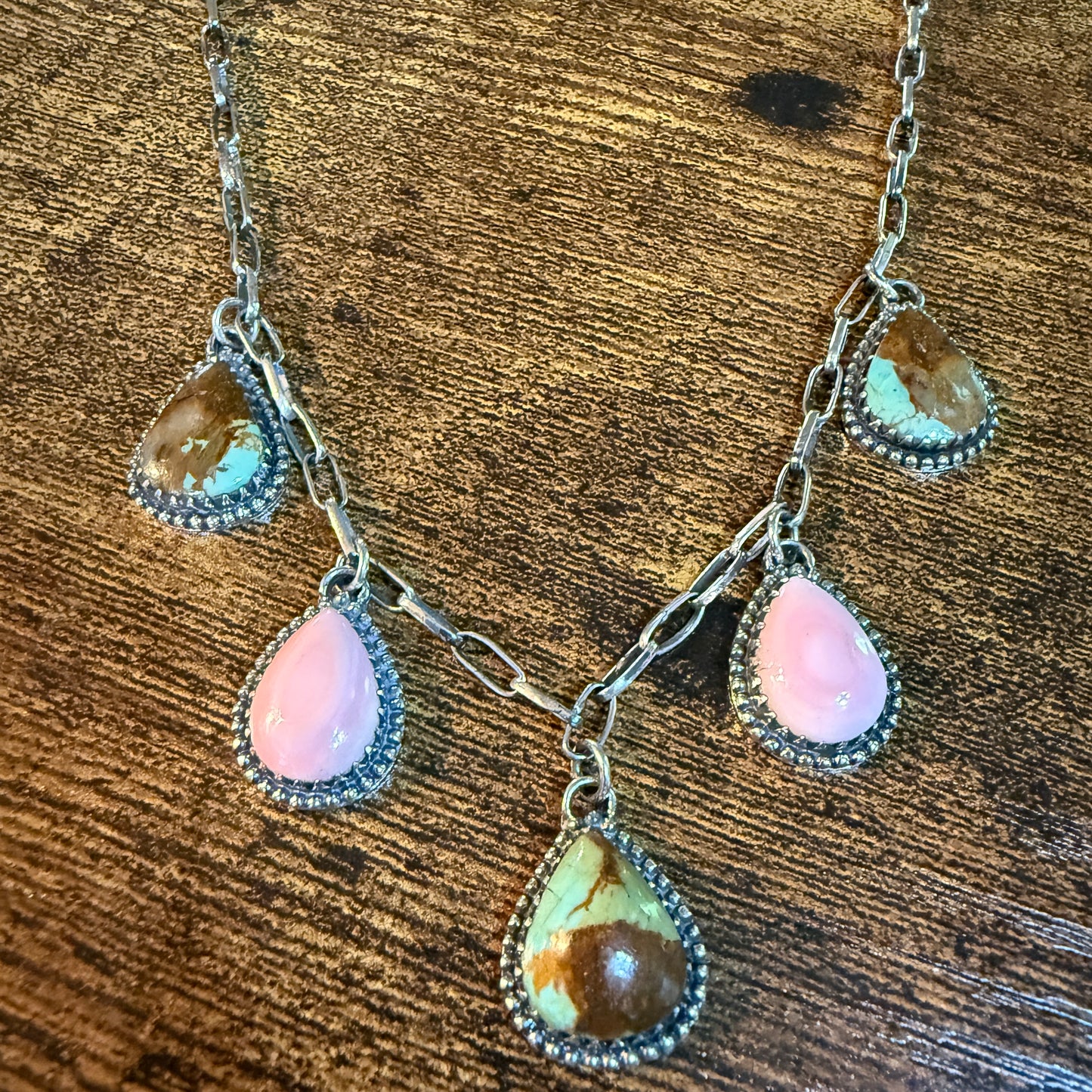 Southwestern No 8 Turquoise Gemstone Pink Conch Dahlia Lariat Necklace 20 Inch