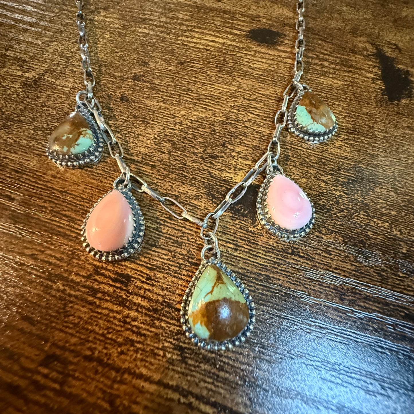 Southwestern No 8 Turquoise Gemstone Pink Conch Dahlia Lariat Necklace 20 Inch
