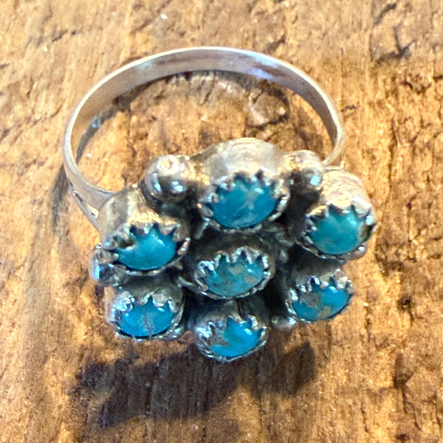 Kingman Turquoise Cluster Ring Sterling Silver Size 7 0.75 Inch Diameter