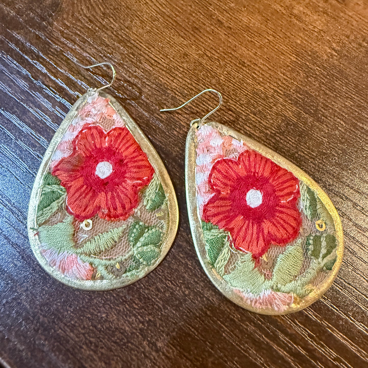 Red Rose Floral Embroidery Wire Earrings Gold Tone Teardrop