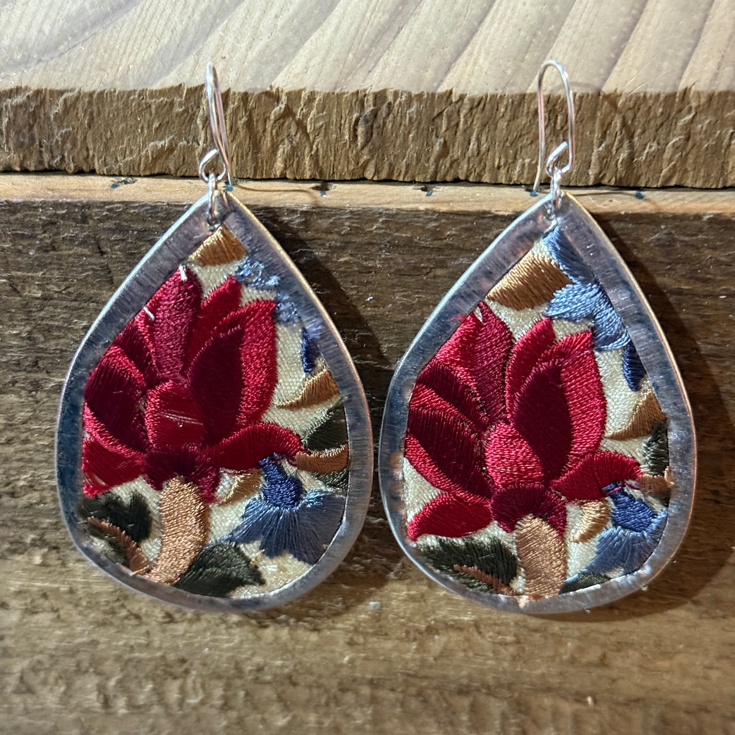 Luxurious Red Flower Embroidered Teardrop Silver Tone Wire Earring
