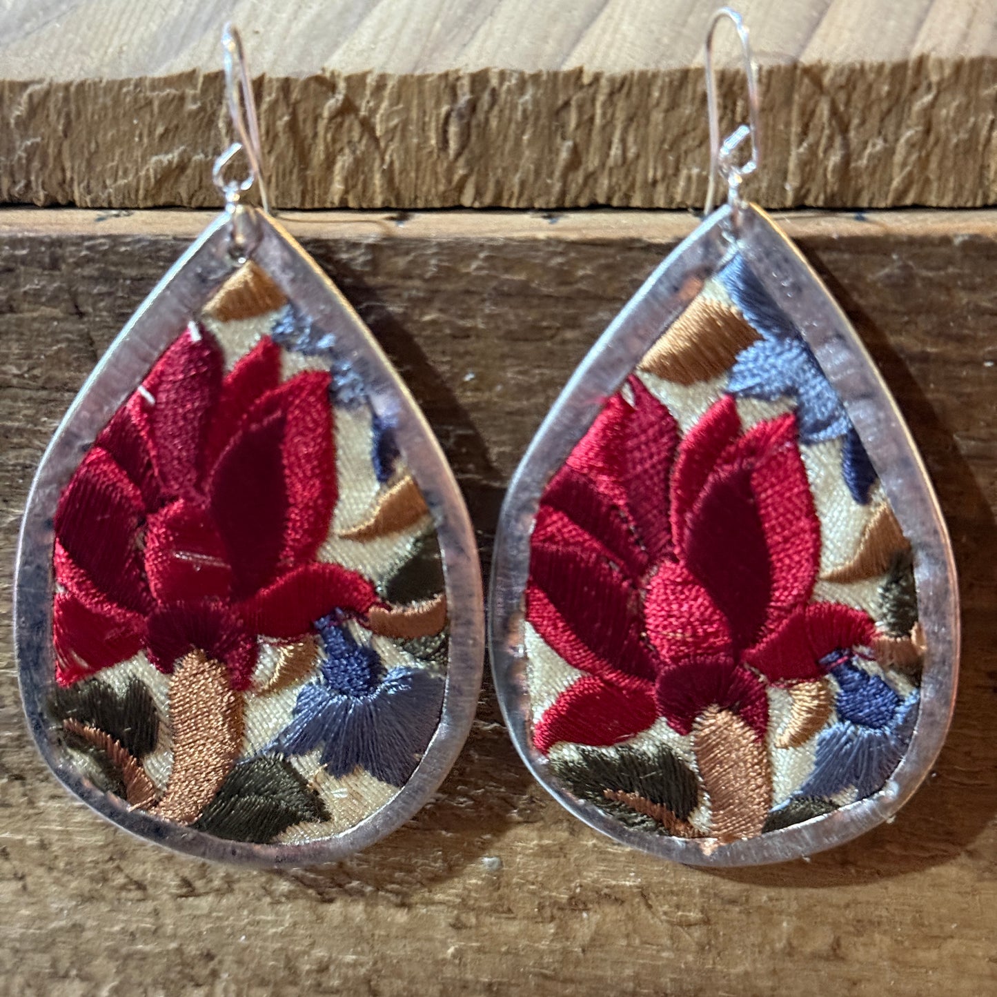 Luxurious Red Flower Embroidered Teardrop Silver Tone Wire Earring